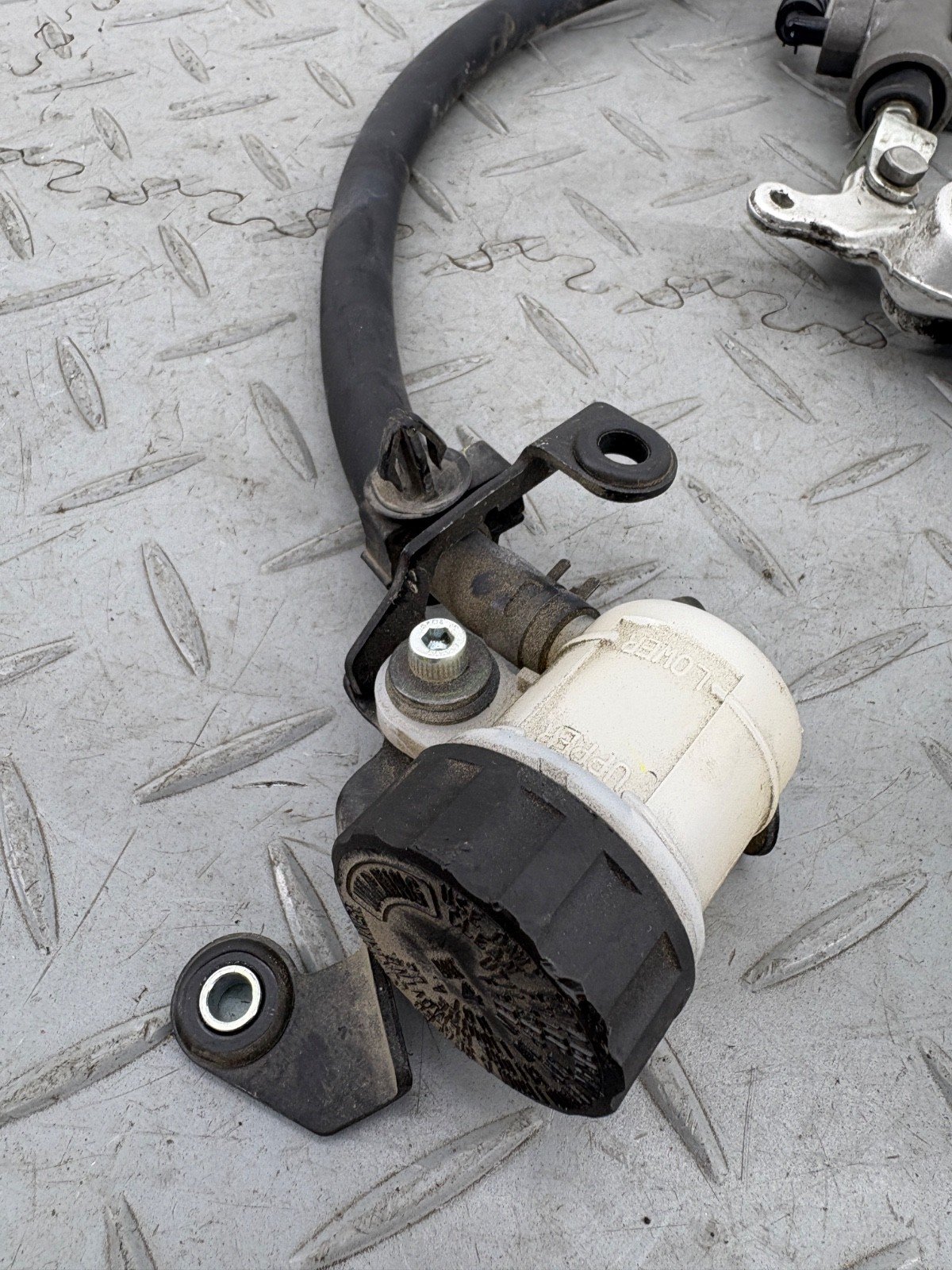 YAMAHA XTZ1200 XTZ 1200 SUPER TENERE 2020 REAR BRAKE MASTER CYLINDER & PEDAL - Image 3