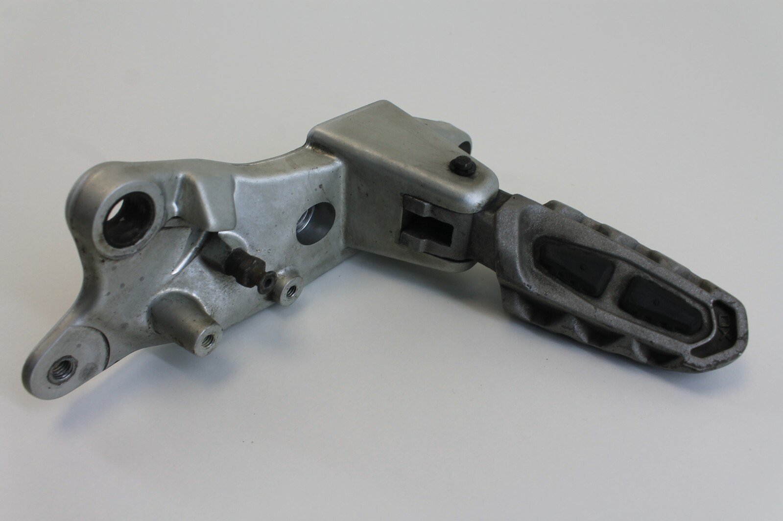 DUCATI MULTISTRADA 2016 RIGHT DRIVER FOOT REST FOOTREST HANGER MOUNT BRACKET PEG - Image 6