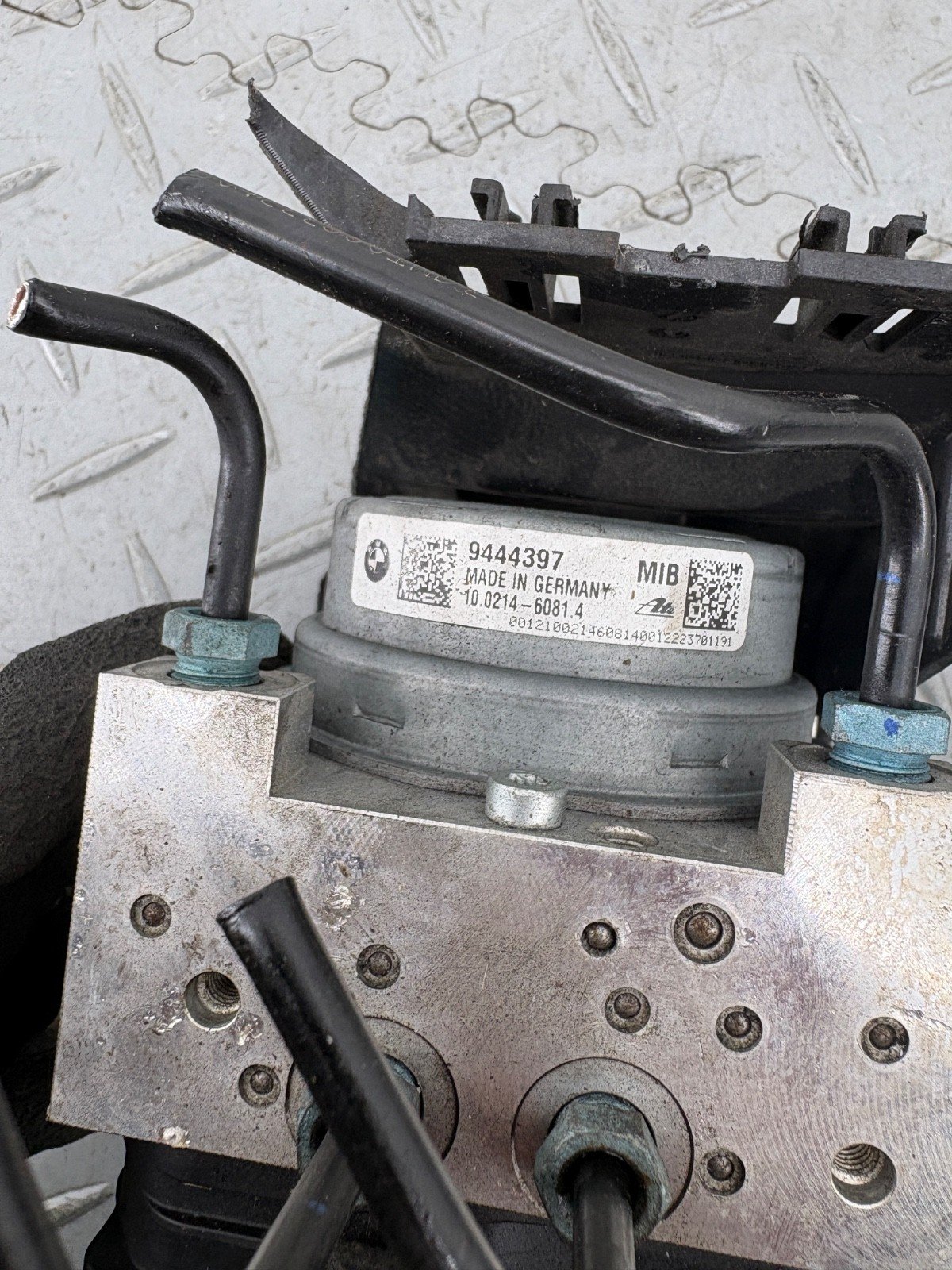 BMW K1600GT K1600 GT K48 2022 ABS BRAKE PUMP CONTROL UNIT 9444397 - Image 8