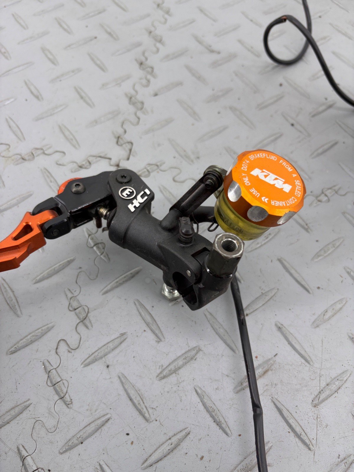 KTM SUPERDUKE 1290 GT 2021 CLUTCH & FRONT BRAKE MASTER CYLINDER POWERPARTS LEVER - Image 3