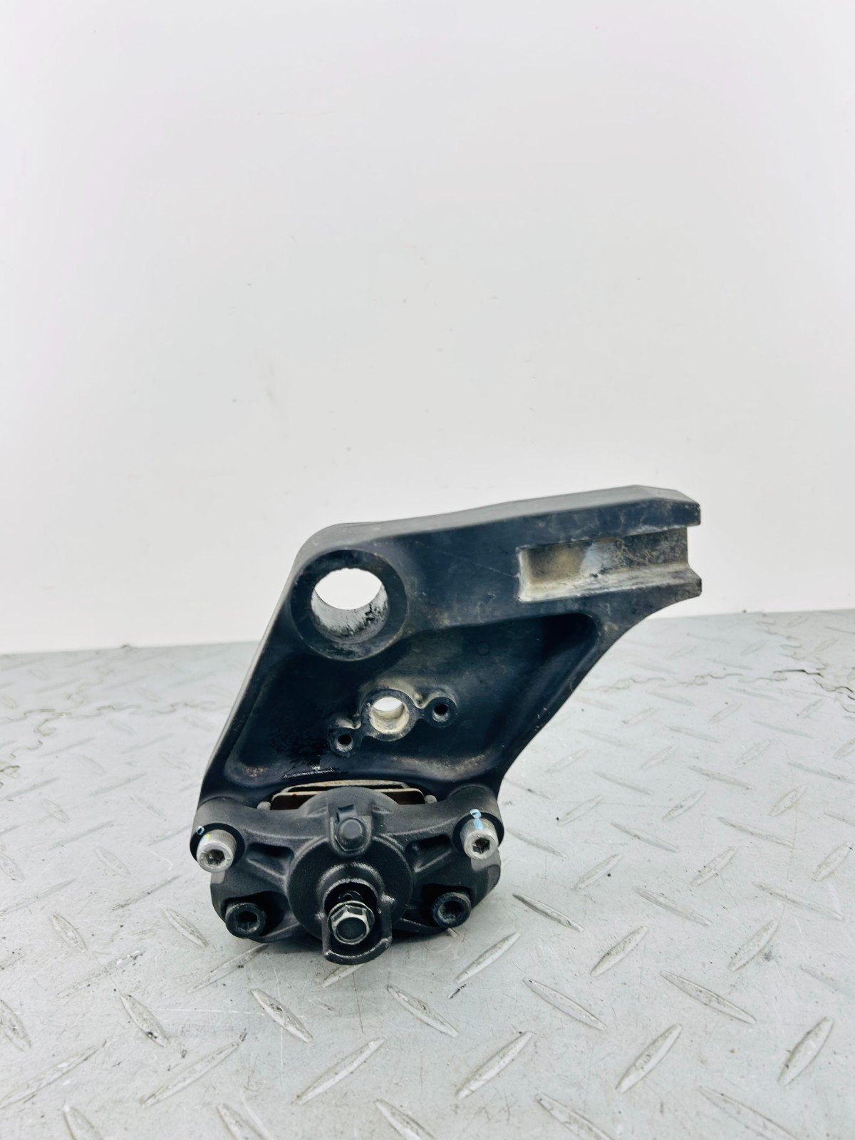 KAWASAKI ZX-14 ZX-14 ZZR 1400 ZZR1400 2017 REAR BRAKE CALIPER WITH MOUNT - Image 7