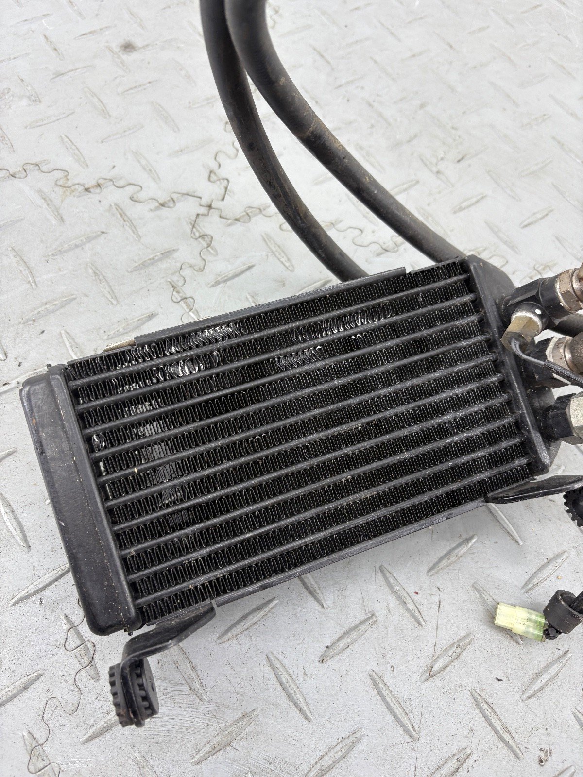 DUCATI MULTISTRADA 1200 S 2016 OIL COOLER RADIATOR & HOSES PIPES LINES N2 - Image 2
