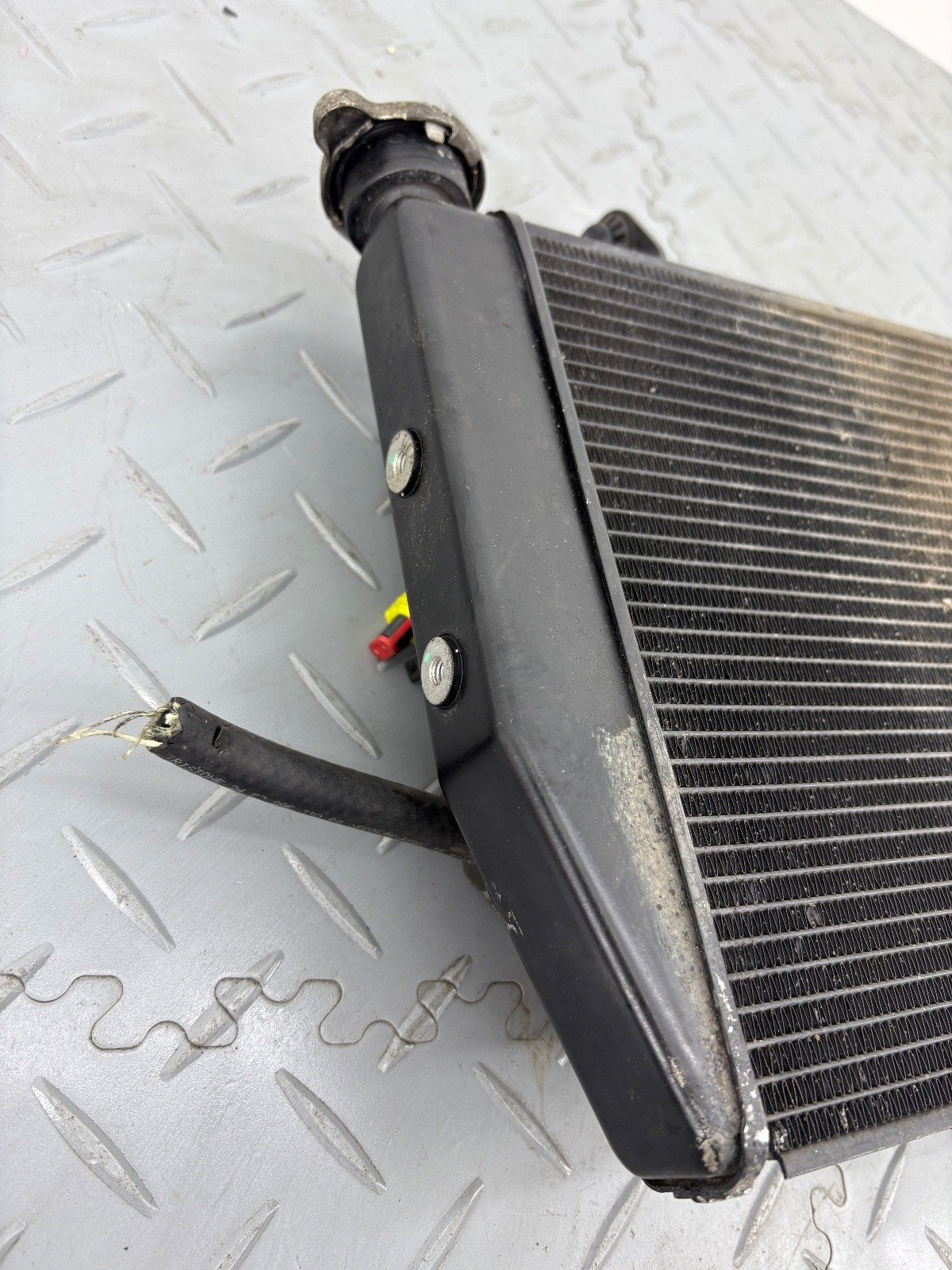 DUCATI MULTISTRADA 1200 2017 WATER COOLING COOLER RADIATOR & FAN 54810563A - Image 2