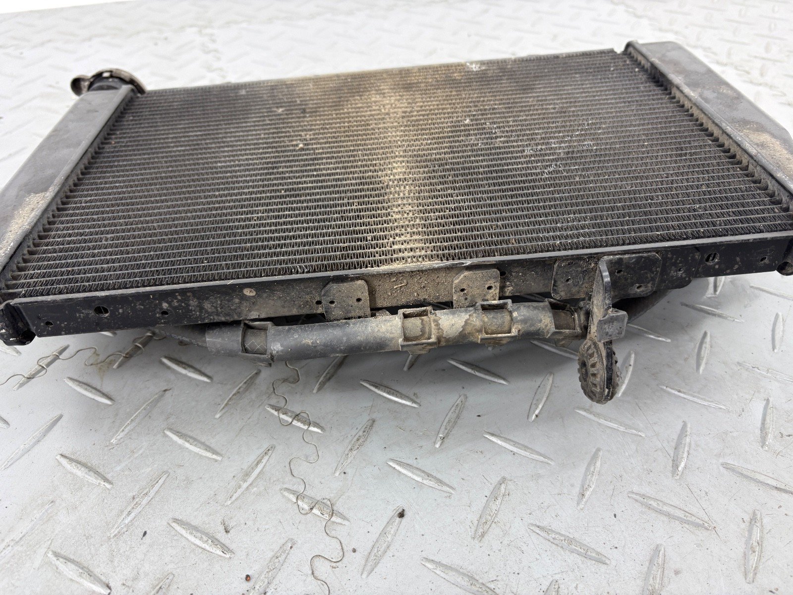 DUCATI MULTISTRADA 1200 2017 WATER COOLING COOLER RADIATOR & FAN 54810563A - Image 6