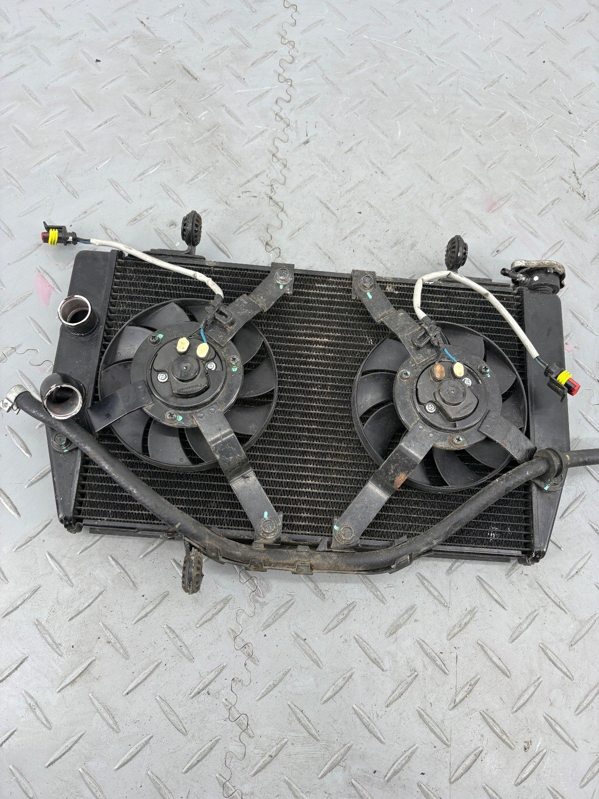 DUCATI MULTISTRADA 1200 2017 WATER COOLING COOLER RADIATOR & FAN 54810563A - Image 8