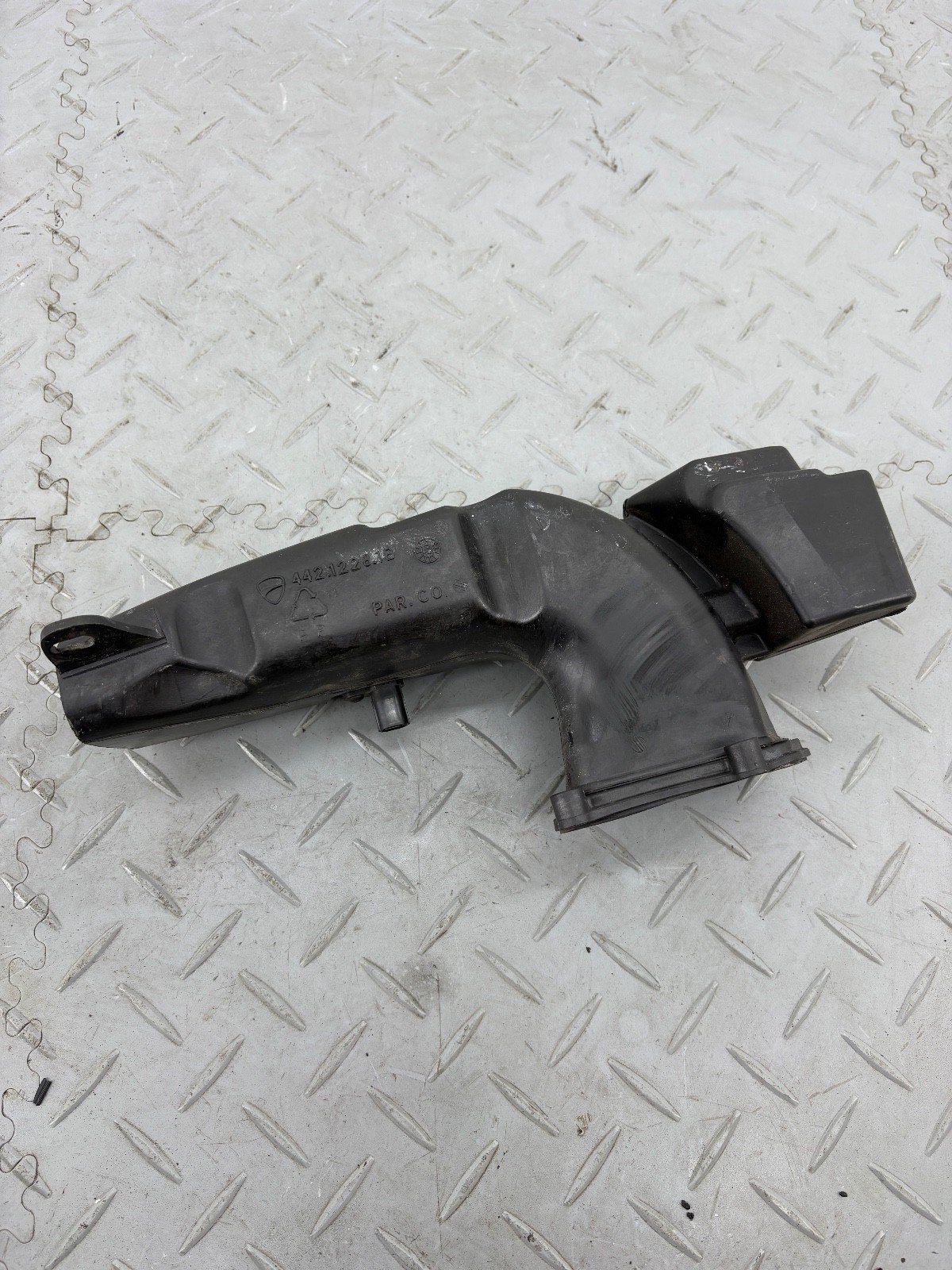DUCATI DIAVEL 1200 2013 LEFT AIR INTAKE DUCT 44212281B - Image 2