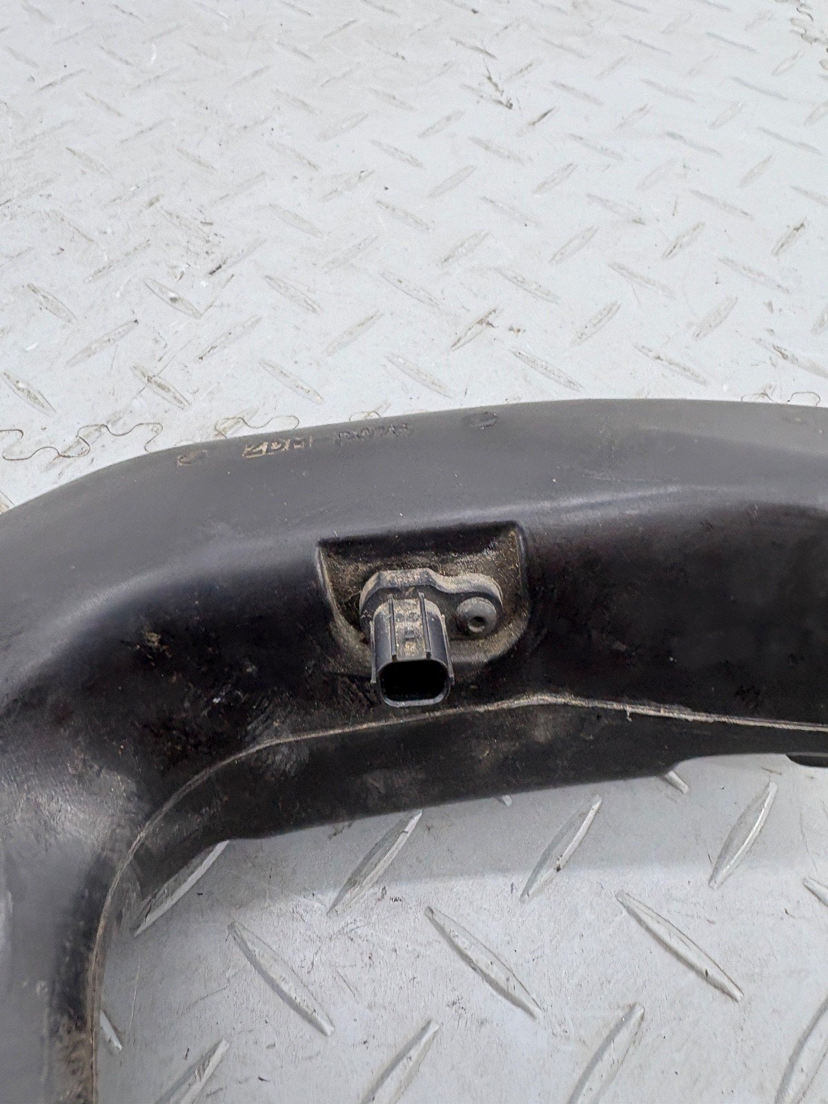 DUCATI DIAVEL 1200 2013 LEFT AIR INTAKE DUCT 44212281B - Image 4