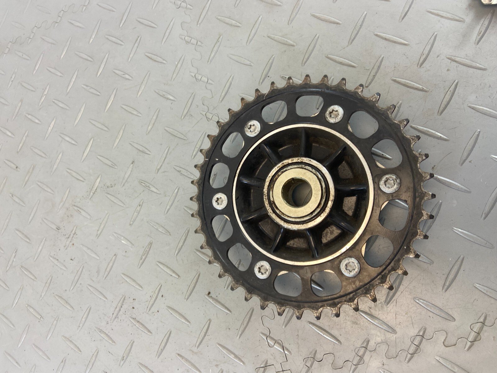 KTM DUKE 890 2020 REAR SPROCKET & SUPPORT - Image 6