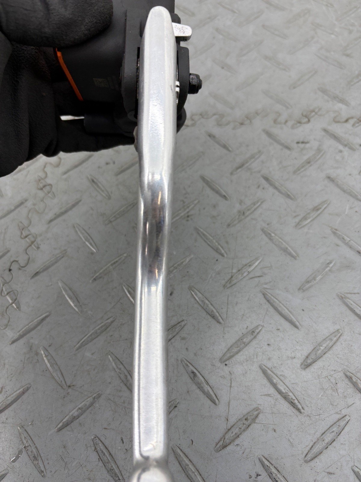 KTM ADVENTURE 890 2021 FRONT BRAKE MASTER CYLINDER - Image 9