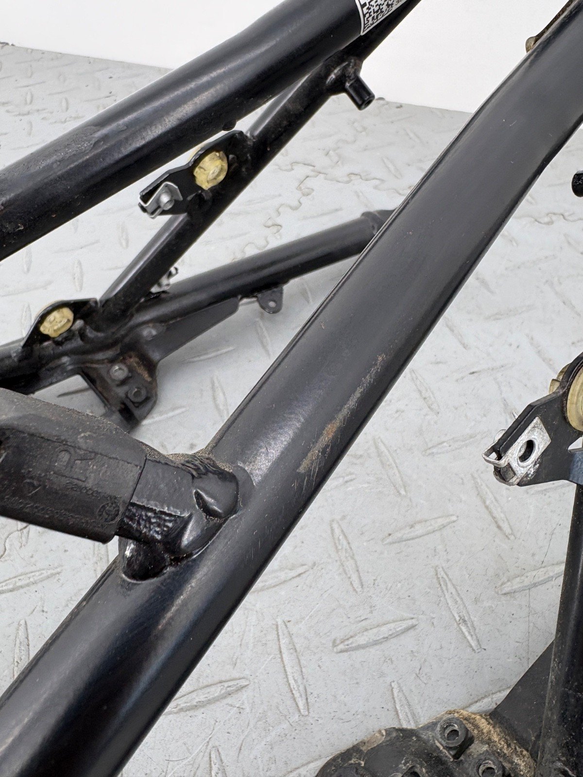 KTM ADVENTURE 890 2021 REAR L&R SUBFRAME (1 CLIP BENT) 63703002041 63703002042 - Image 11