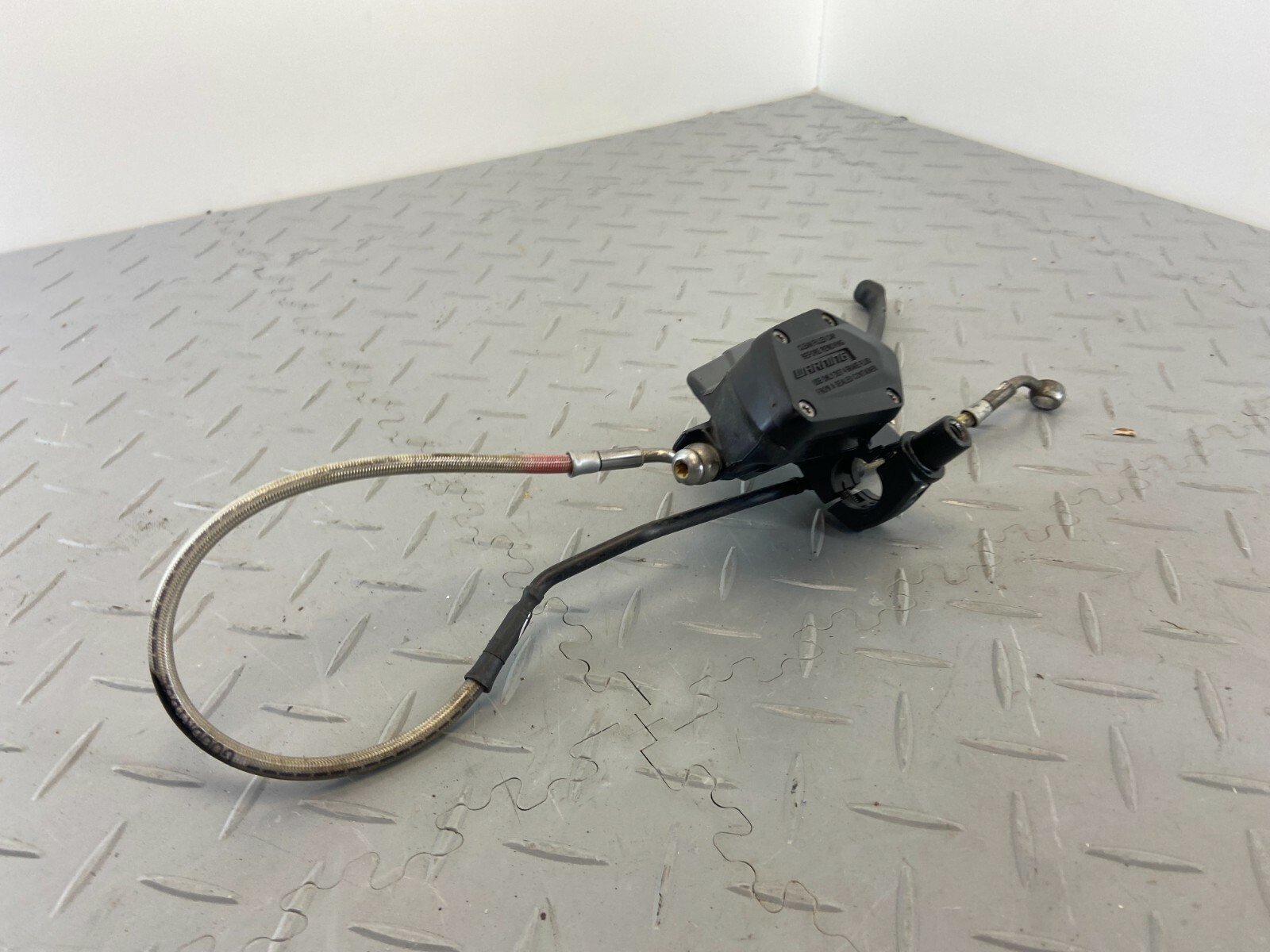 BMW R1200GS LC 2013 - 2018 K50 K51 FRONT BRAKE MASTER CYLNDER PUMP N2 - Image 3
