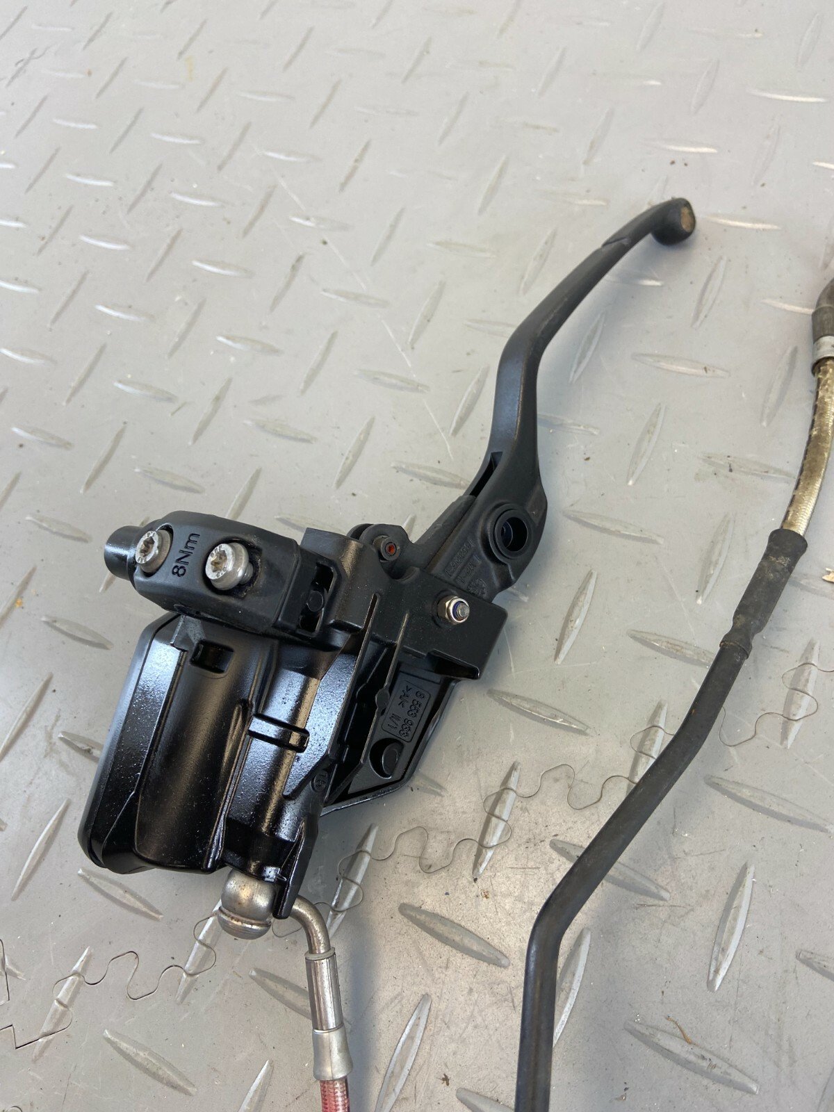 BMW R1200GS LC 2013 - 2018 K50 K51 FRONT BRAKE MASTER CYLNDER PUMP N2 - Image 5