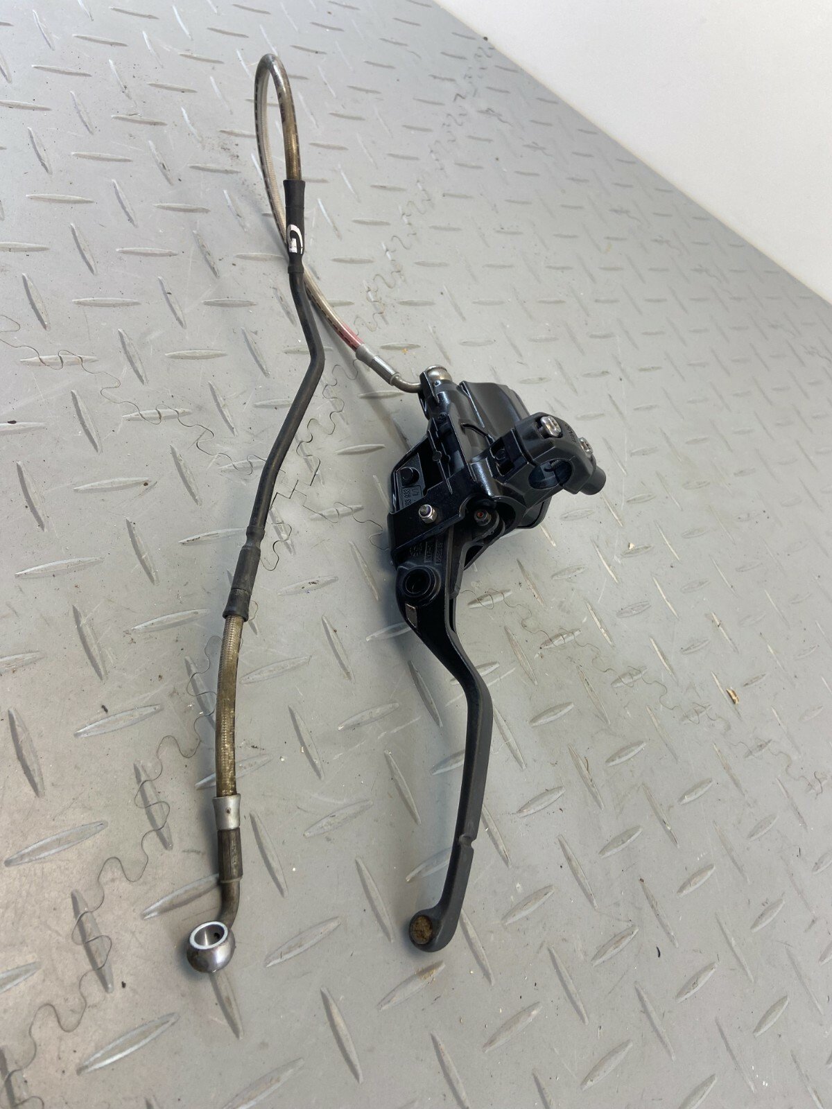 BMW R1200GS LC 2013 - 2018 K50 K51 FRONT BRAKE MASTER CYLNDER PUMP N2 - Image 6