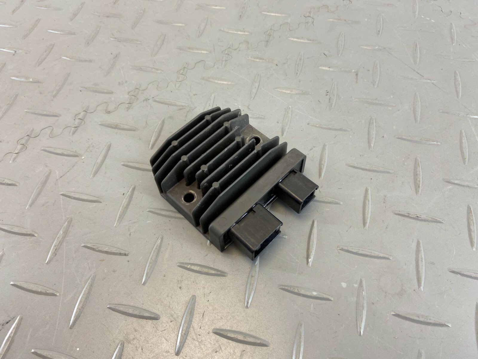 Honda NC750X / NC 750 X 2018 VOTAGE REGULATOR RECTIFIER FH021BA N1 - Image 2