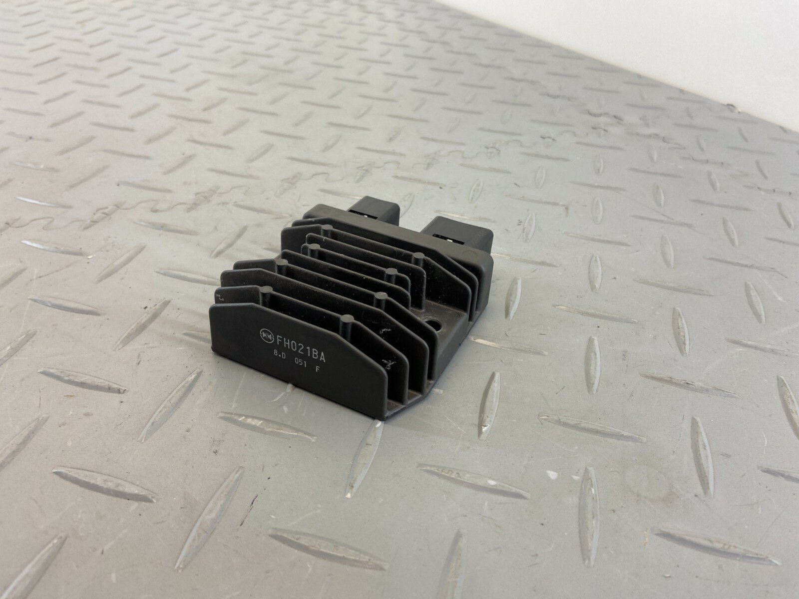 Honda NC750X / NC 750 X 2018 VOTAGE REGULATOR RECTIFIER FH021BA N1 - Image 3