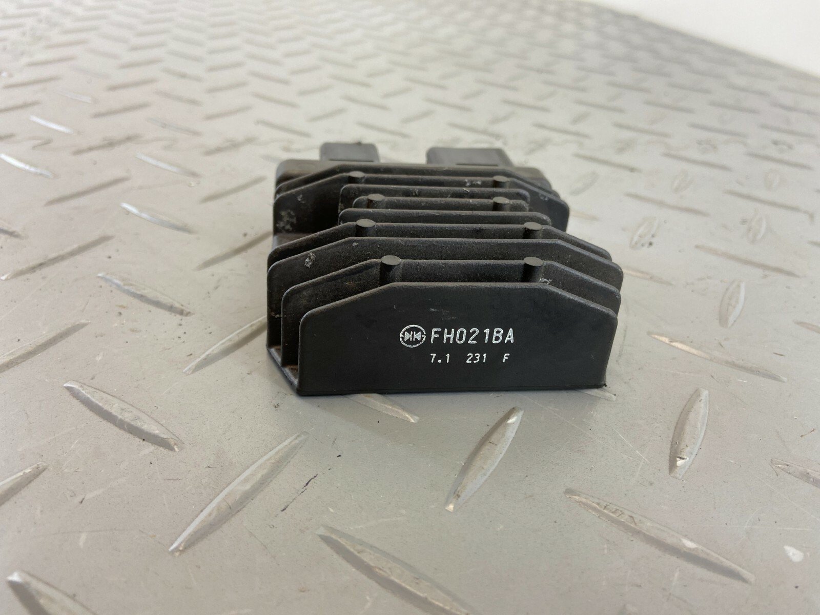 Honda NC750X / NC750S NC700S NC700X 2018 VOTAGE REGULATOR RECTIFIER FH021BA N2 - Image 6