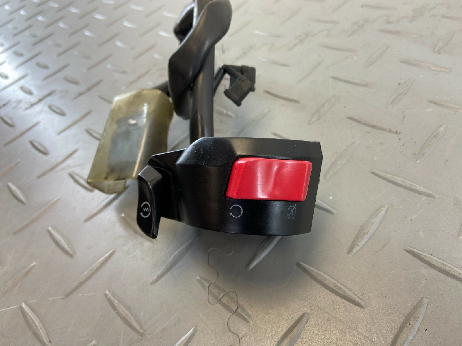 Honda NC750X / NC 750 X 2018 RIGHT HANDLEBAR KILL SWITCH CONTROL N2 - Image 5