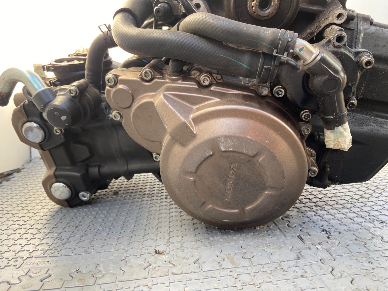 HONDA CB500 R 2018 ENGINE MOTOR MOTEUR (DAMADGED) - Image 2