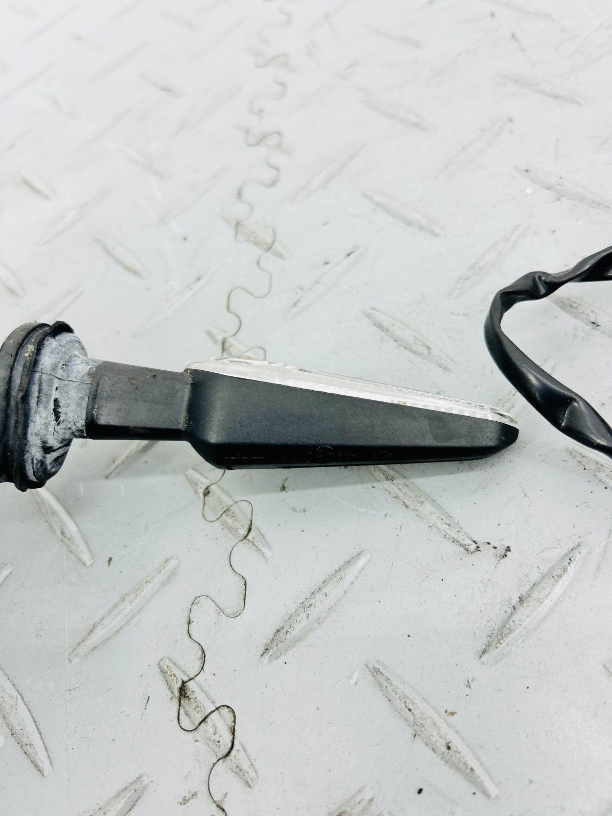 YAMAHA TRACER 9 GT RN70 OEM FRONT TURN SIGNAL LIGHT INDICATOR PAIR - Image 5