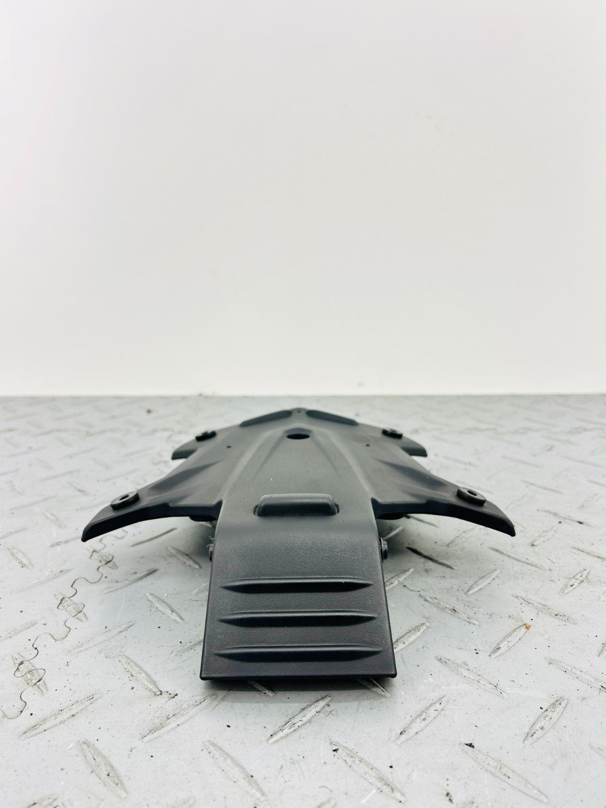 YAMAHA TRACER 9 GT RN70 FRONT WINDSHIELD BRACKET MOUNT STAY - Image 5