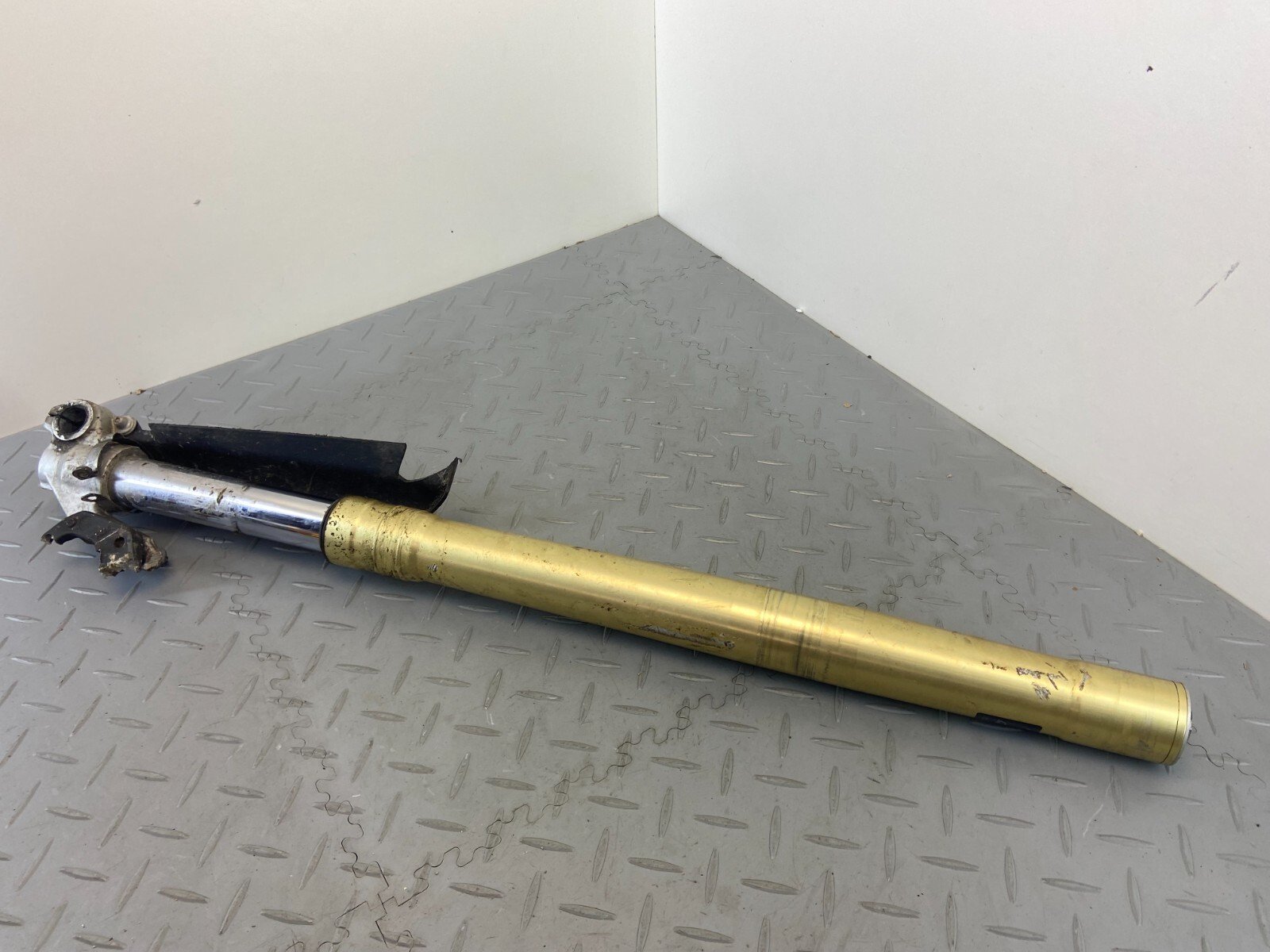 BMW F800GS 2014 RH RIGHT FORK LEG (SPARE OR REPAIR) - Image 2