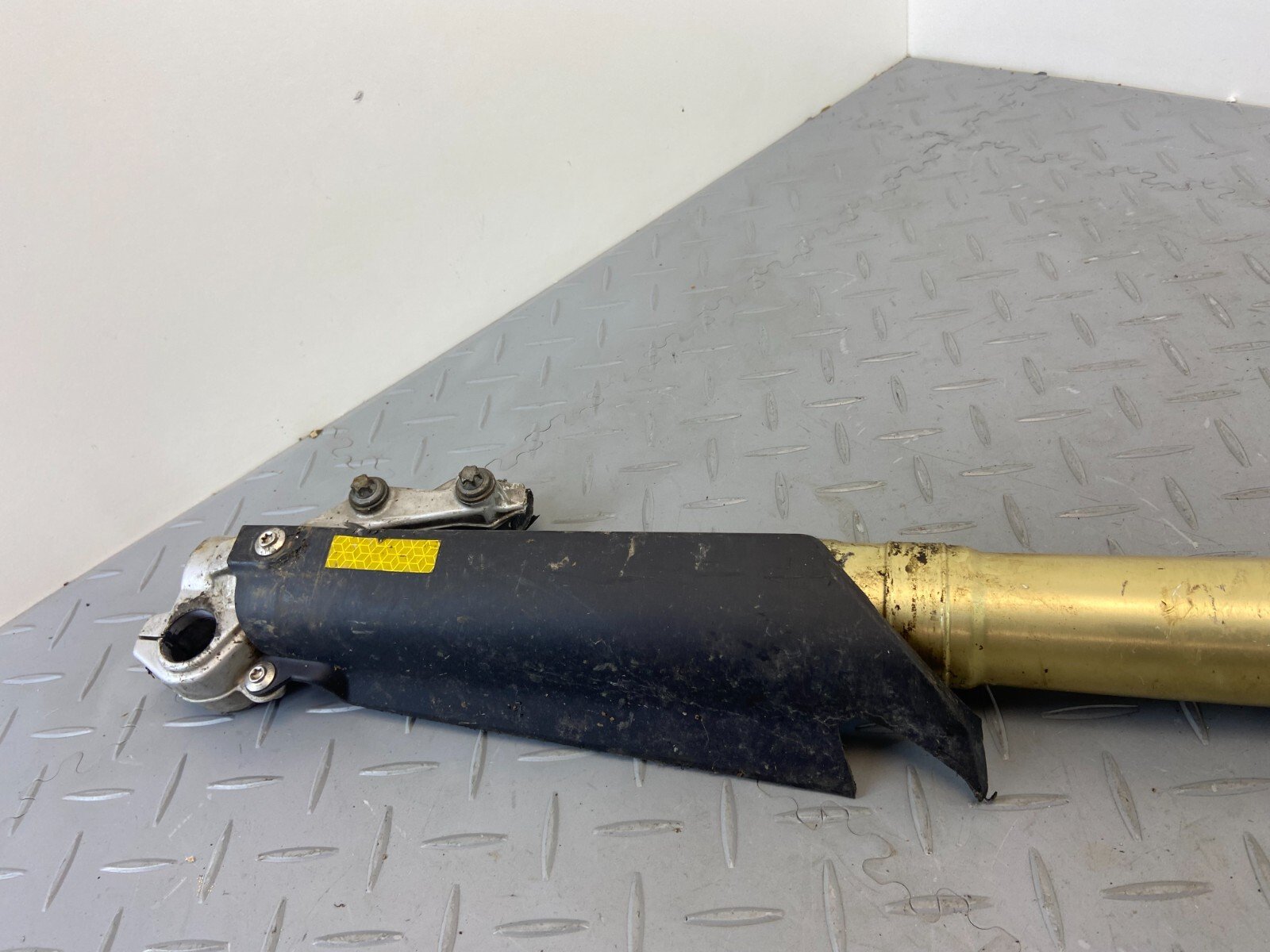 BMW F800GS 2014 RH RIGHT FORK LEG (SPARE OR REPAIR) - Image 18