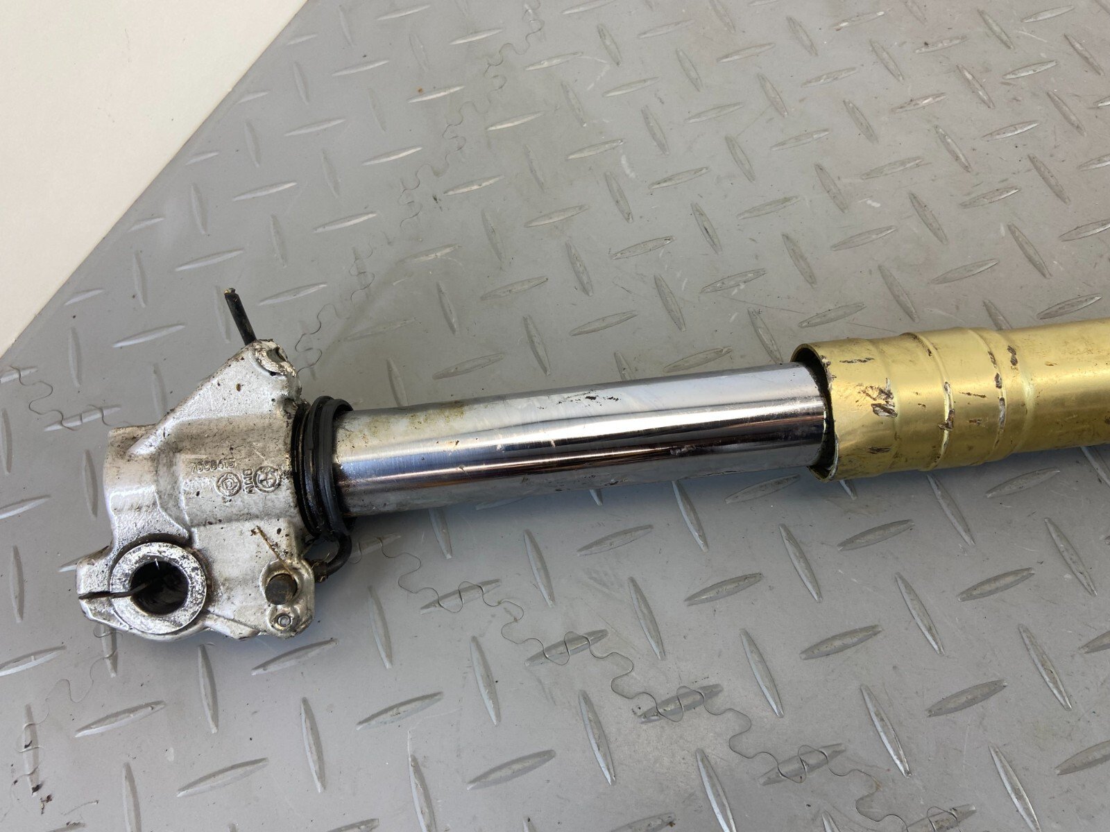 BMW F800GS 2014 LH LEFT FORK LEG (SPARE OR REPAIR) - Image 11