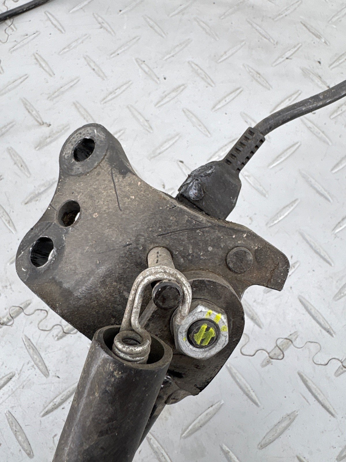 APRILIA TUONO 660 2023 SIDE STAND KICK STAND & SWITCH 2D000530 - Image 6
