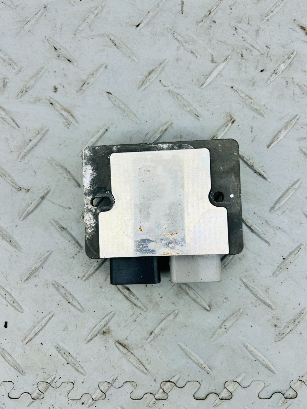 KAWASAKI ZX10R ZX-10R NINJA 2017 VOLTAGE REGULATOR RECTIFIER - Image 4