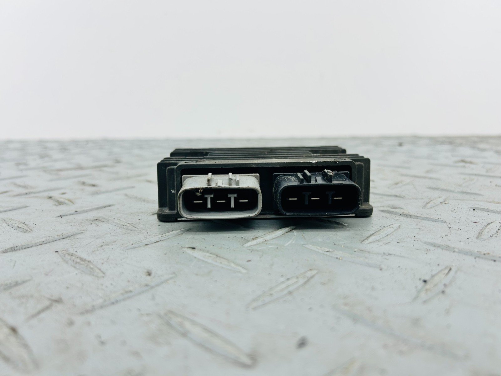 KAWASAKI ZX10R ZX-10R NINJA 2017 VOLTAGE REGULATOR RECTIFIER - Image 8