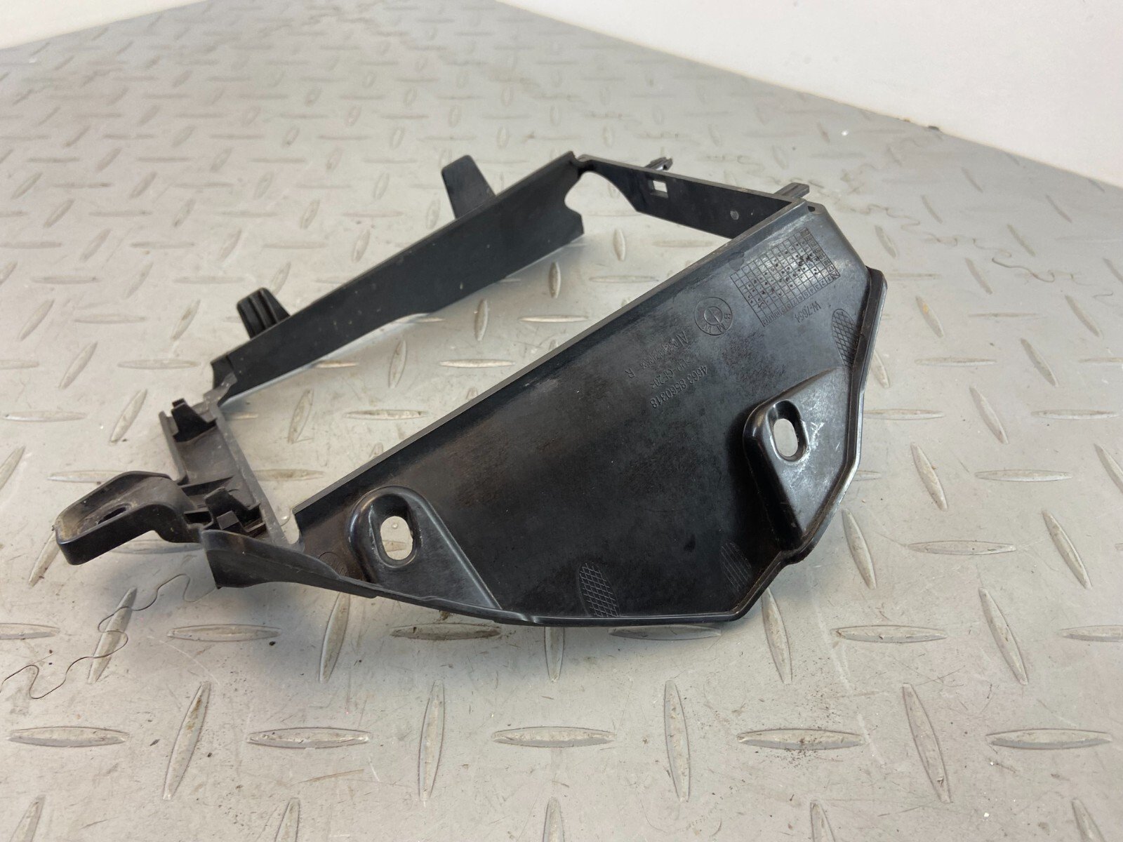 BMW R1250GS ADVENTURE K51 2022 AIR DUCT INTAKE 8560318 N2 - Image 3