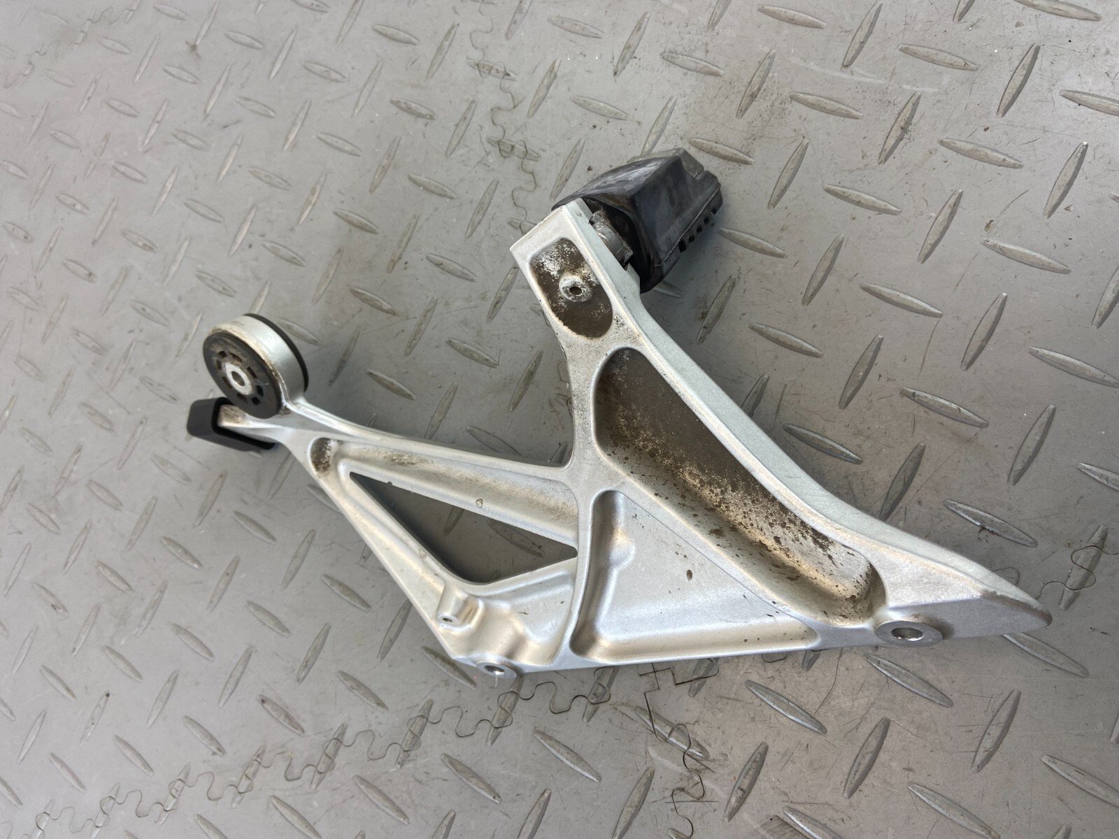 BMW R1250RT K52 2022 RIGHT SIDE RH REAR PASSENGER FOOTREST - Image 6