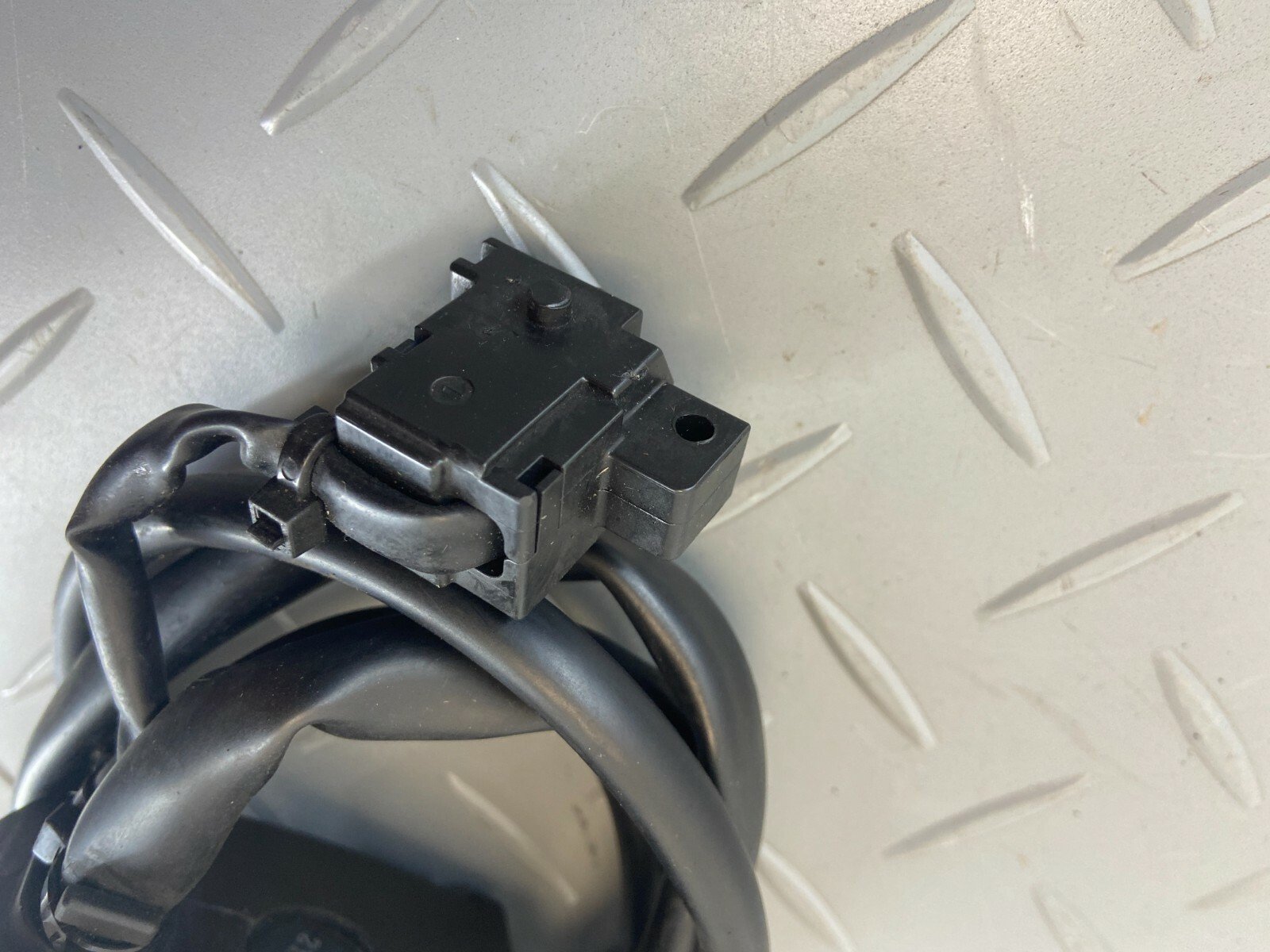TRIUMPH TIGER EXPLORER 1200 2012 RIGHT SWITCH CONTROL RH - Image 9