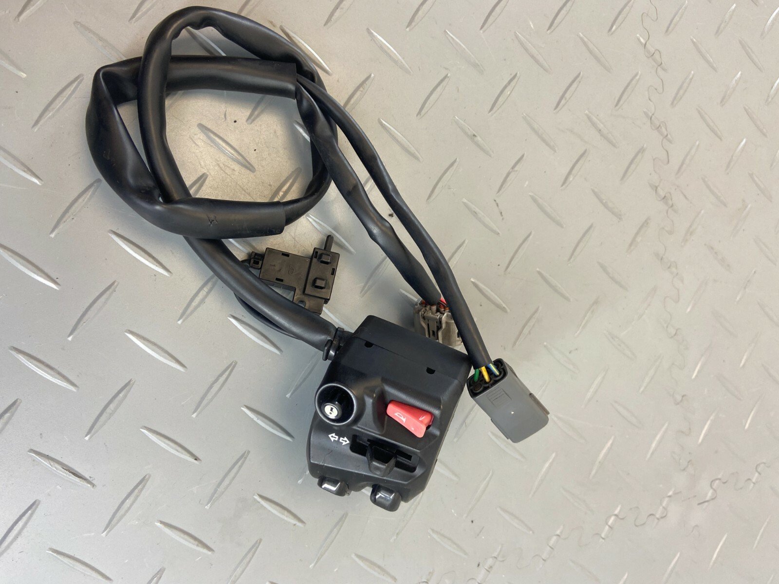 TRIUMPH TIGER EXPLORER 1200 2012 LEFT SWITCH CONTROL LH - Image 7
