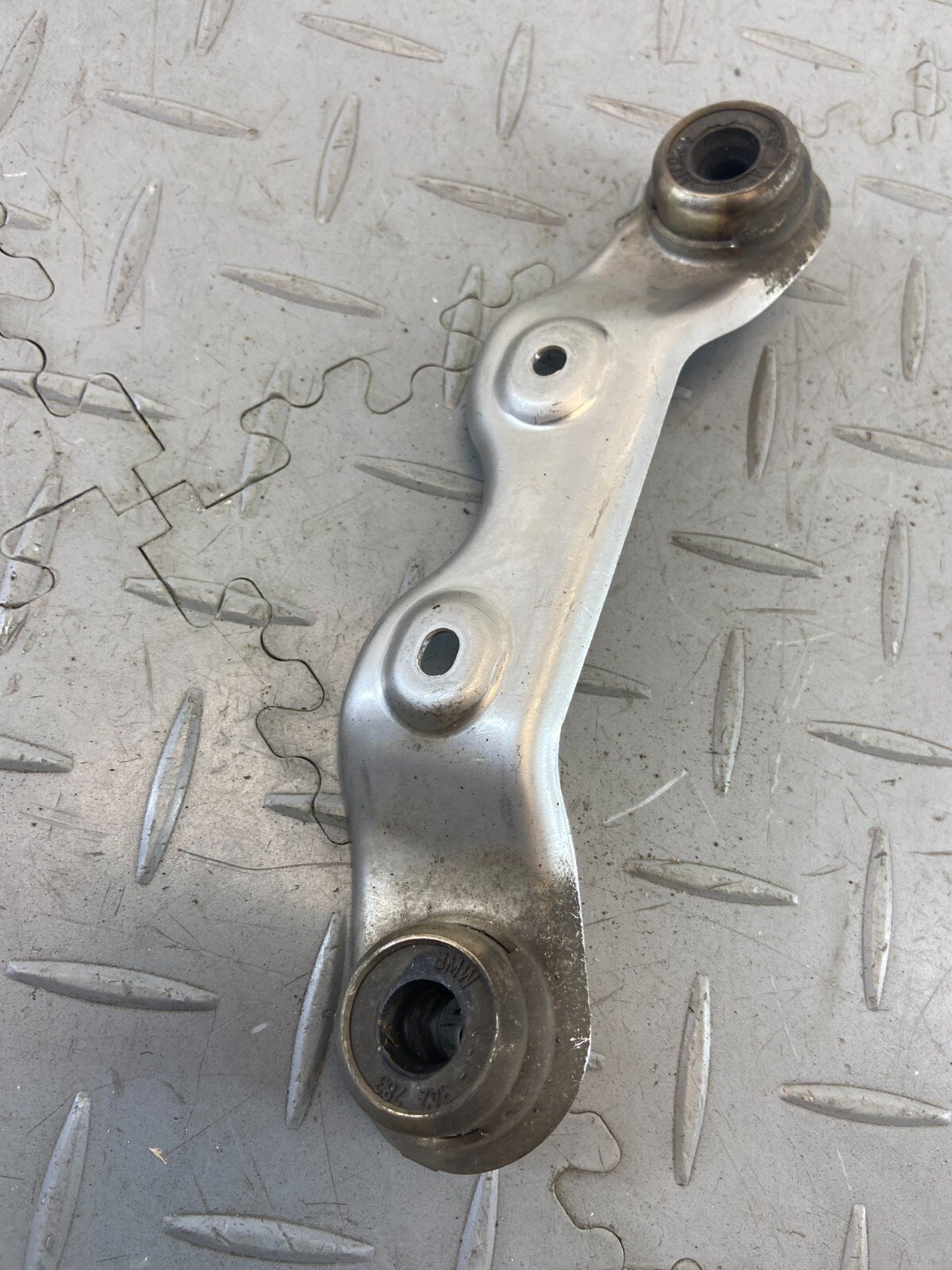 BMW R18 K34 2021 EXHAUST SILENCER CARRIER MOUNT BRACKET 8413941 - Image 6