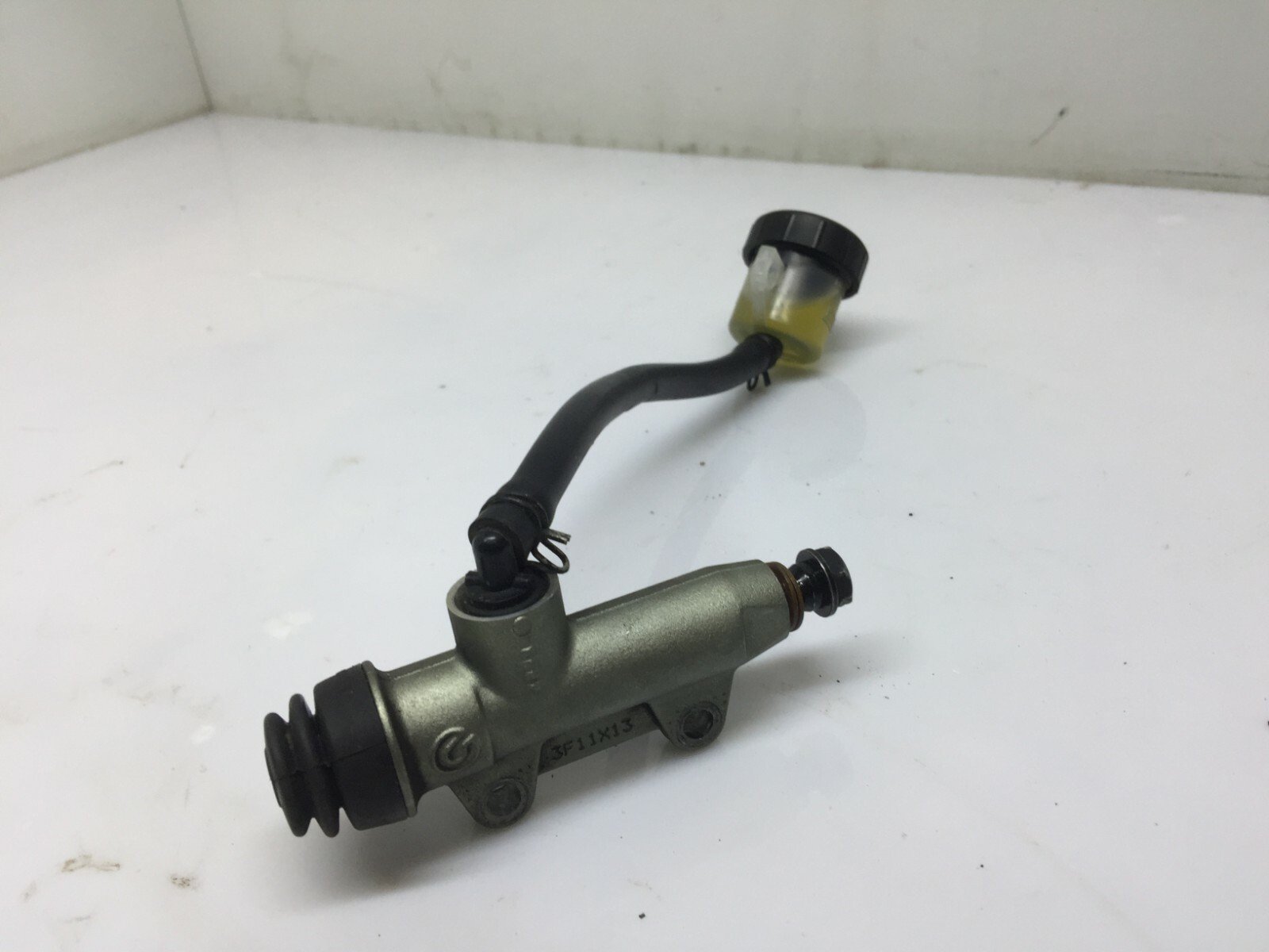 DUCATI PANIGALE 1199 2014 REAR BRAKE MASTER PUMP CYLINDER - Image 3