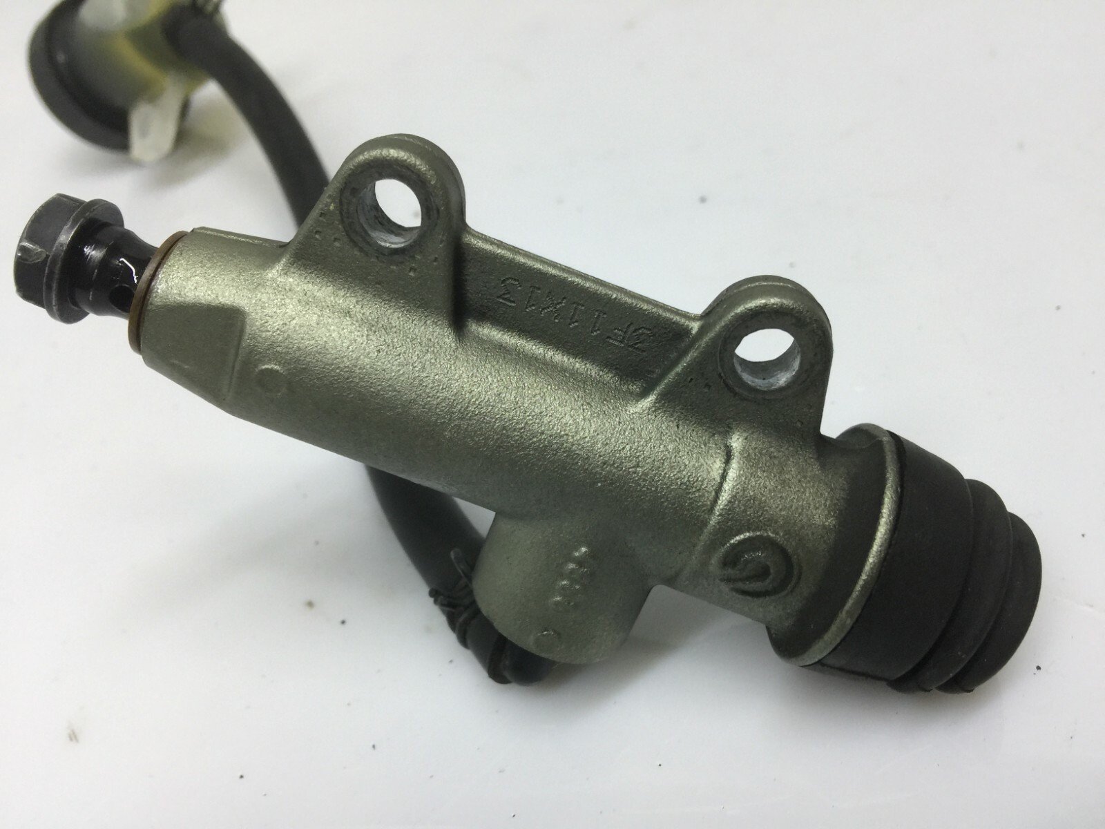 DUCATI PANIGALE 1199 2014 REAR BRAKE MASTER PUMP CYLINDER - Image 4