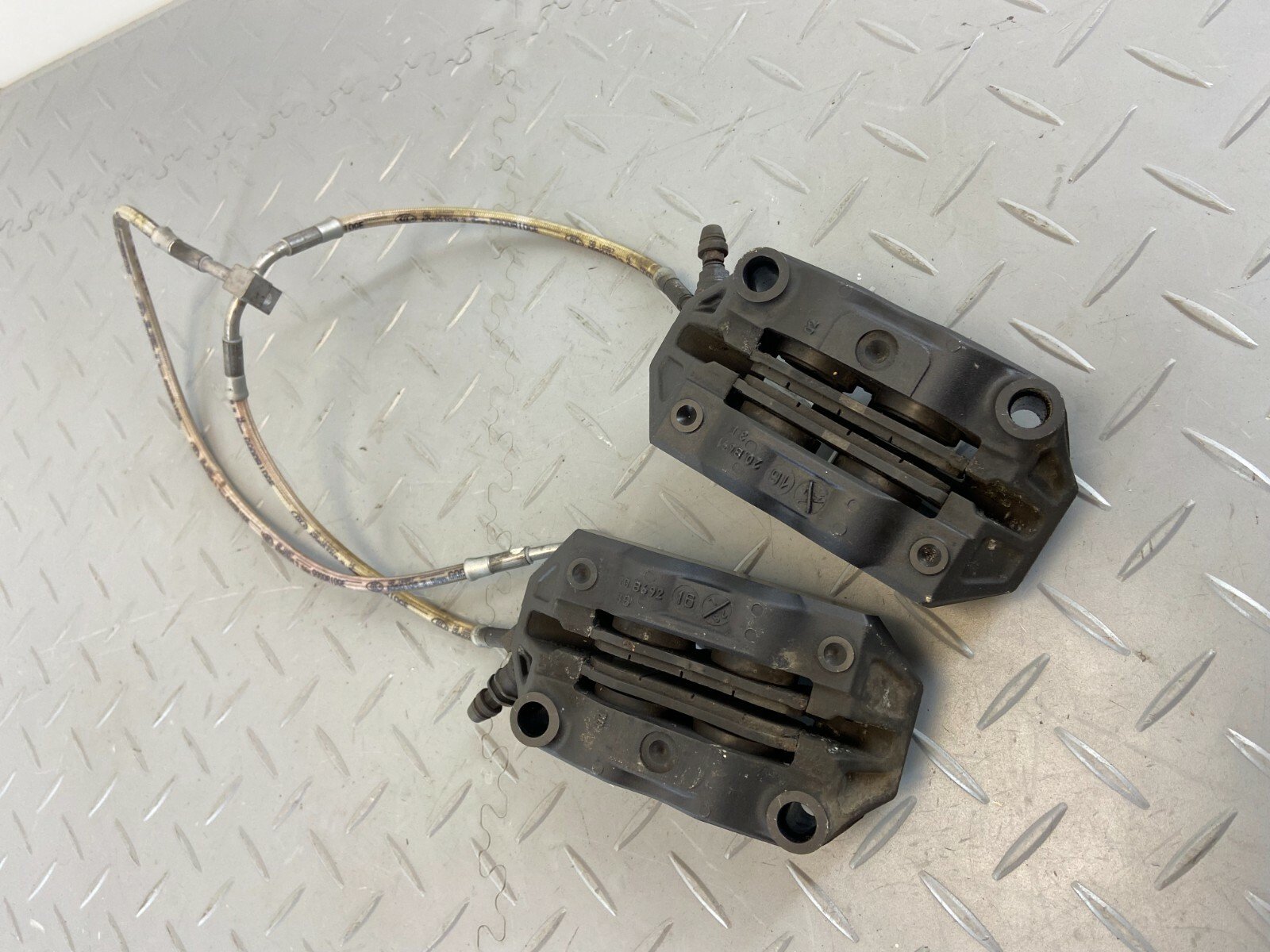 BMW R1200 GS K50 K51 2016 FRONT BRAKE CALIPERS PAIR SYSTEM BRAKE HOSE BREMBO N2 - Image 7