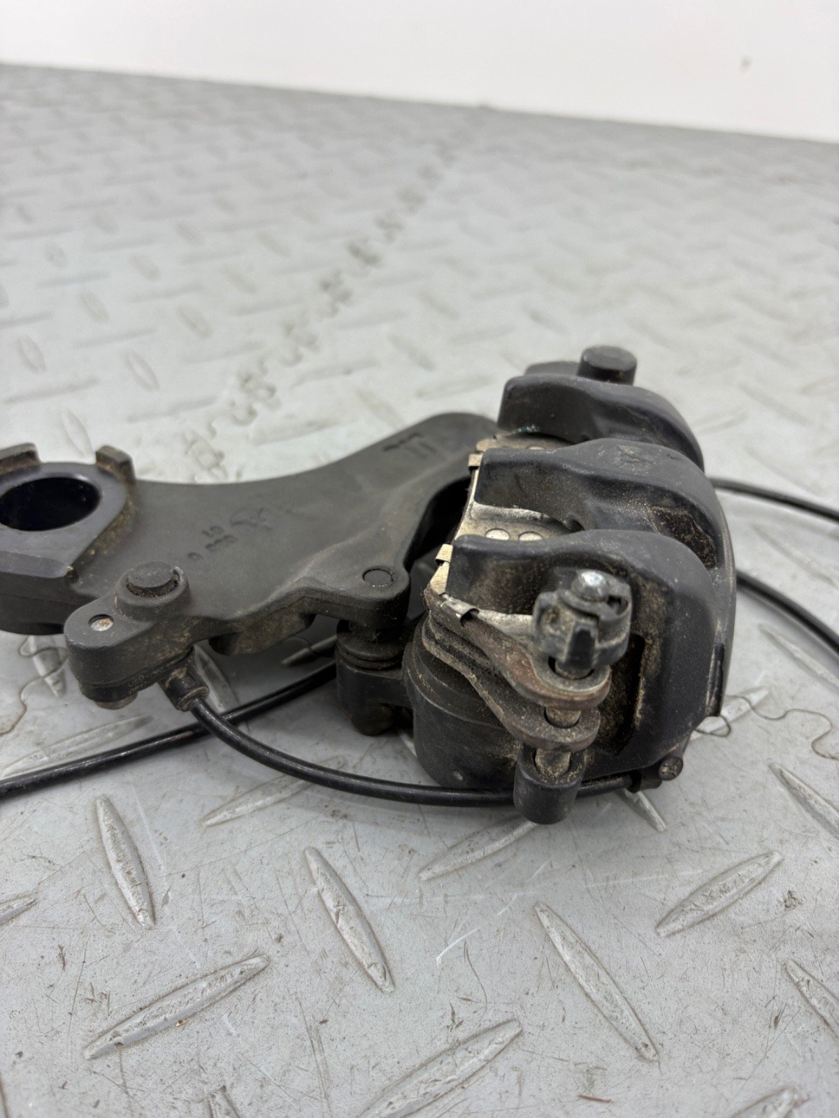 HUSQVARNA NORDEN 901 2022 REAR BRAKE CALIPER - Image 9
