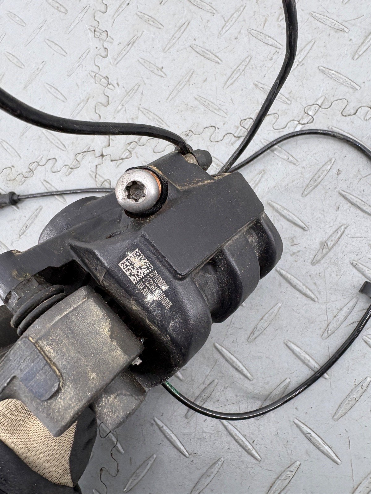 HUSQVARNA NORDEN 901 2022 REAR BRAKE CALIPER - Image 12