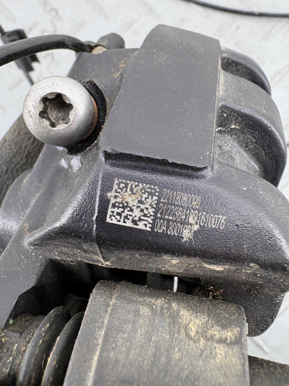 HUSQVARNA NORDEN 901 2022 REAR BRAKE CALIPER - Image 14