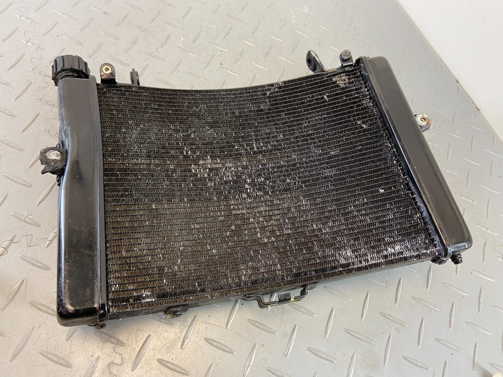 KTM SUPER DUKE 1290 R 2018 RADIATOR WATER COOLER (DAMADGED) 61635010200 - Image 11
