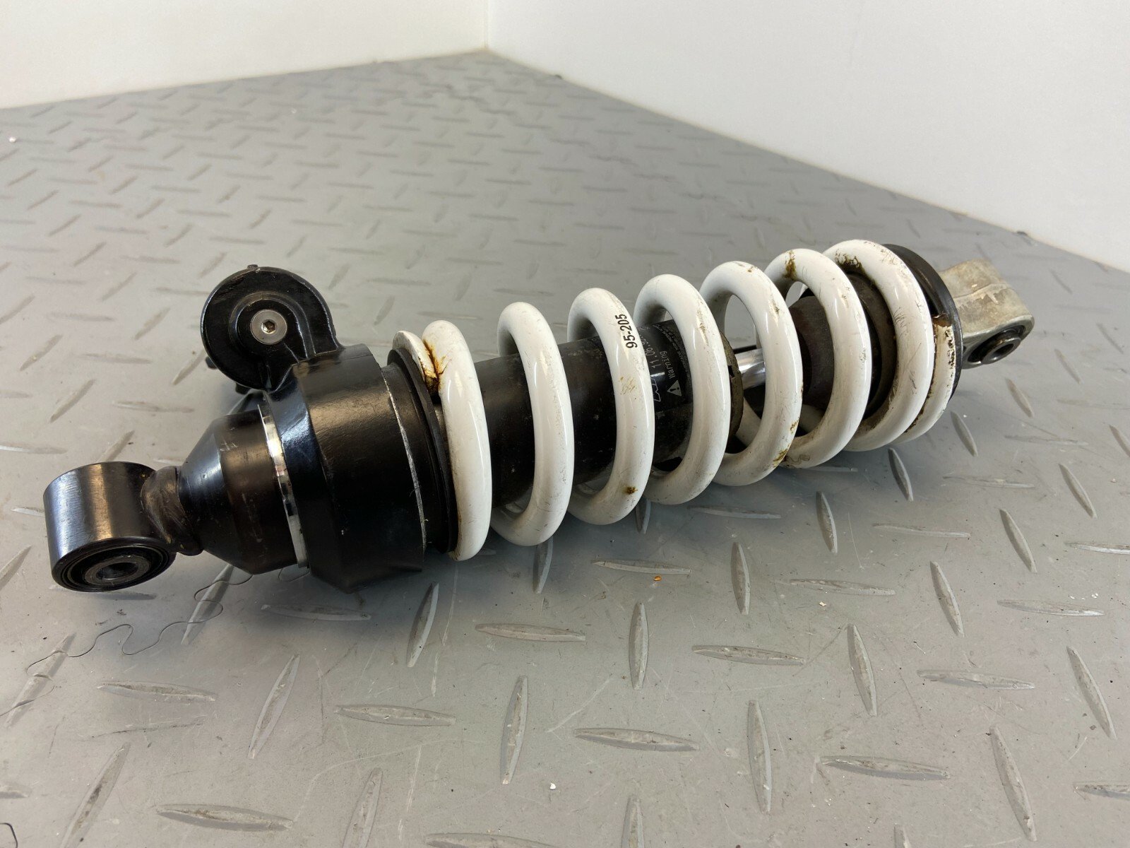 BMW K1300R 2011 REAR SHOCK ABOSBER SUSPENSION - Image 3