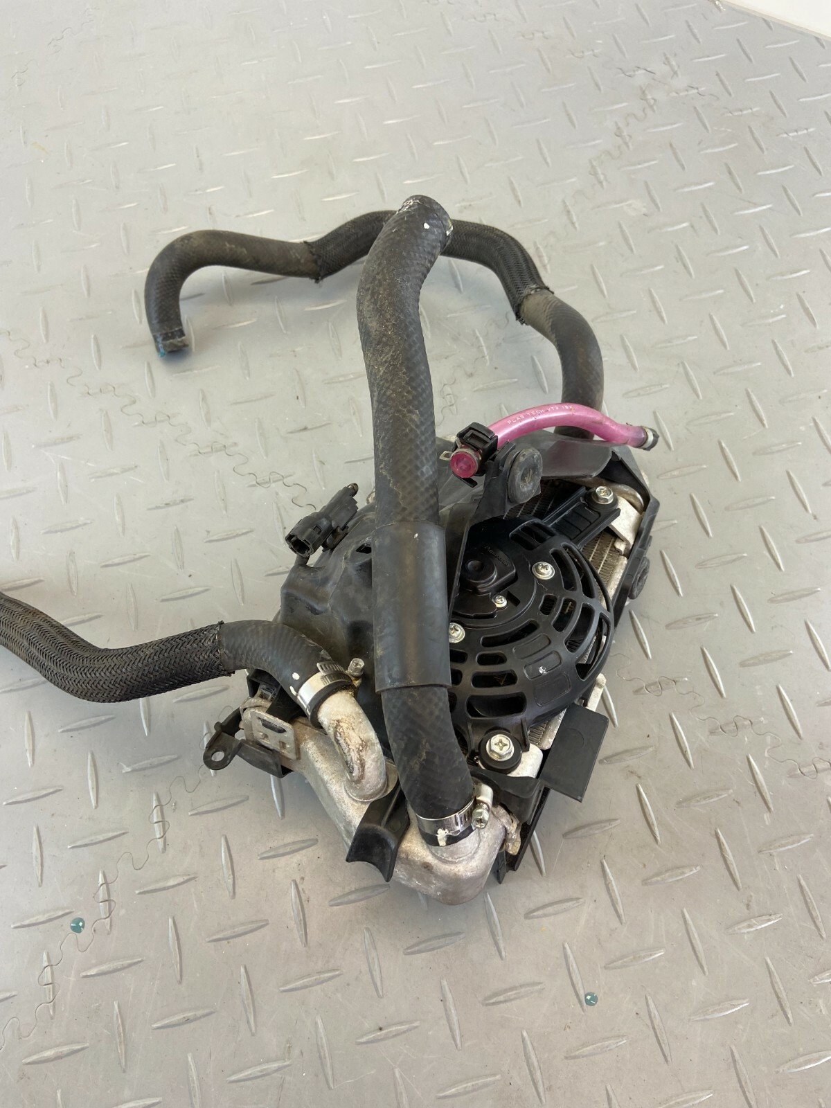 HONDA CRF1000 L DCT AFRICA TWIN 2018 LEFT SIDE LH RADIATOR WATER COOLER & FAN - Image 2