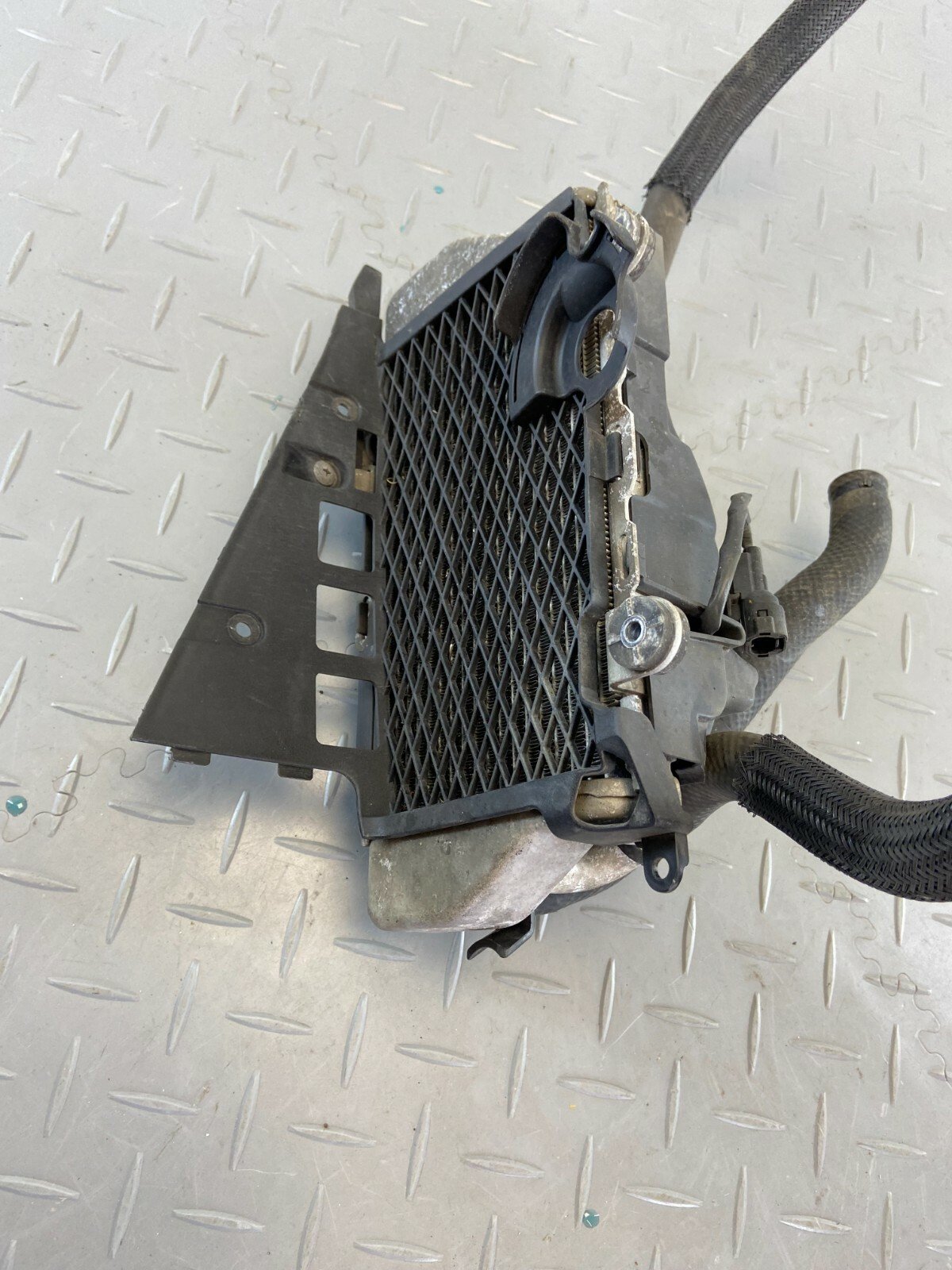 HONDA CRF1000 L DCT AFRICA TWIN 2018 LEFT SIDE LH RADIATOR WATER COOLER & FAN - Image 5