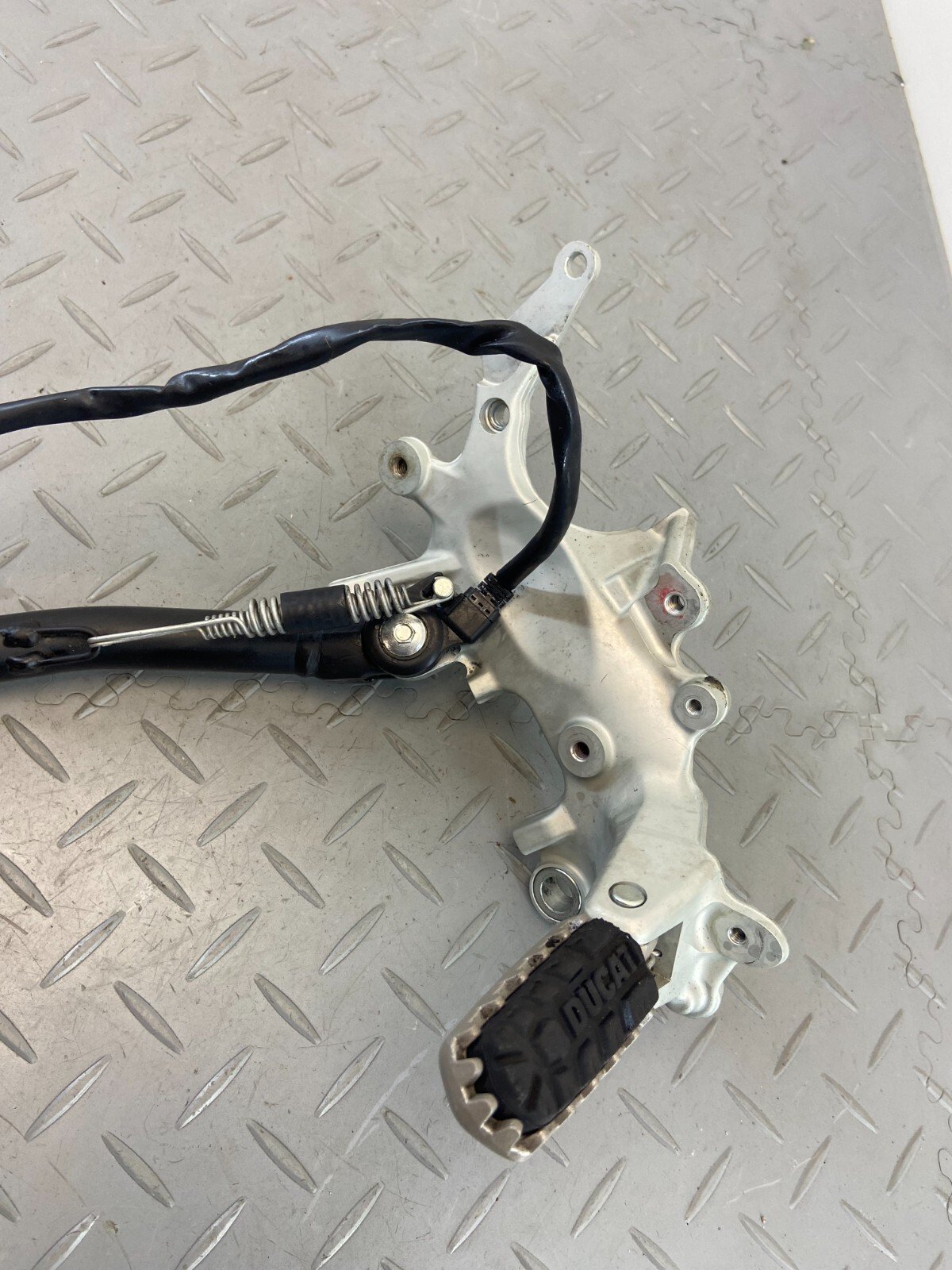 DUCATI MULTISTRADA V4S 1299 2020 LEFT DRIVER FRONT FOOTREST PEG KICKSTAND STAND - Image 3