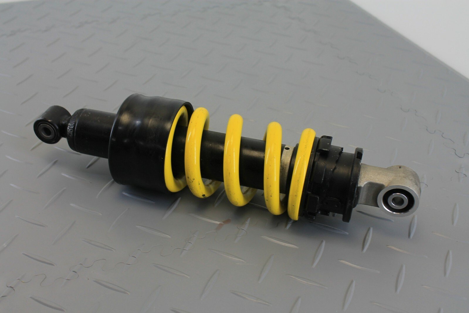 HONDA CB650R CB650 R 2019 REAR SHOCK ABSORBER SUSPENSION - Image 2