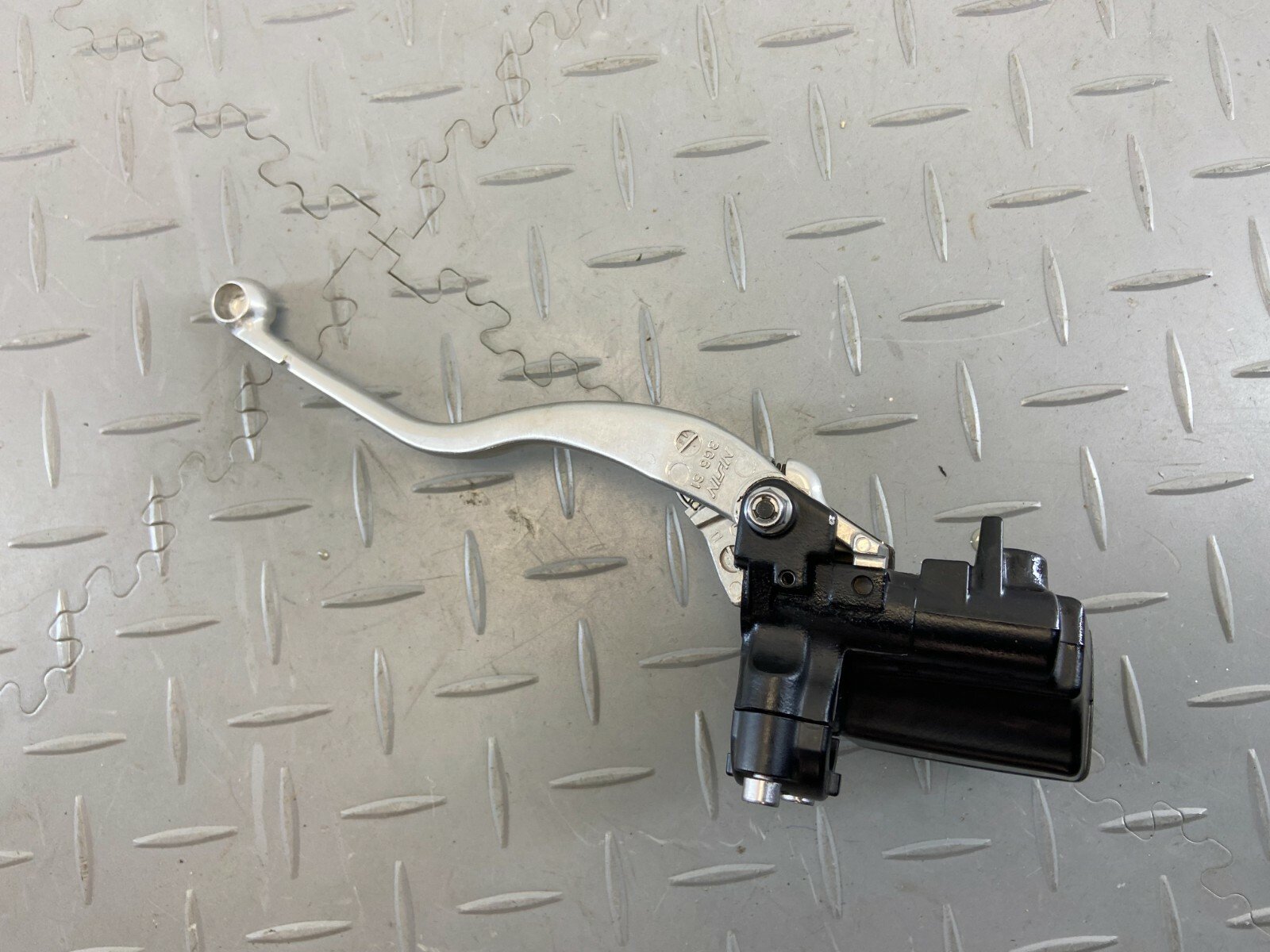 TRIUMPH TIGER XCX 1200 2019 FRONT BRAKE MASTER PUMP CYLINDER LEVER - Image 7