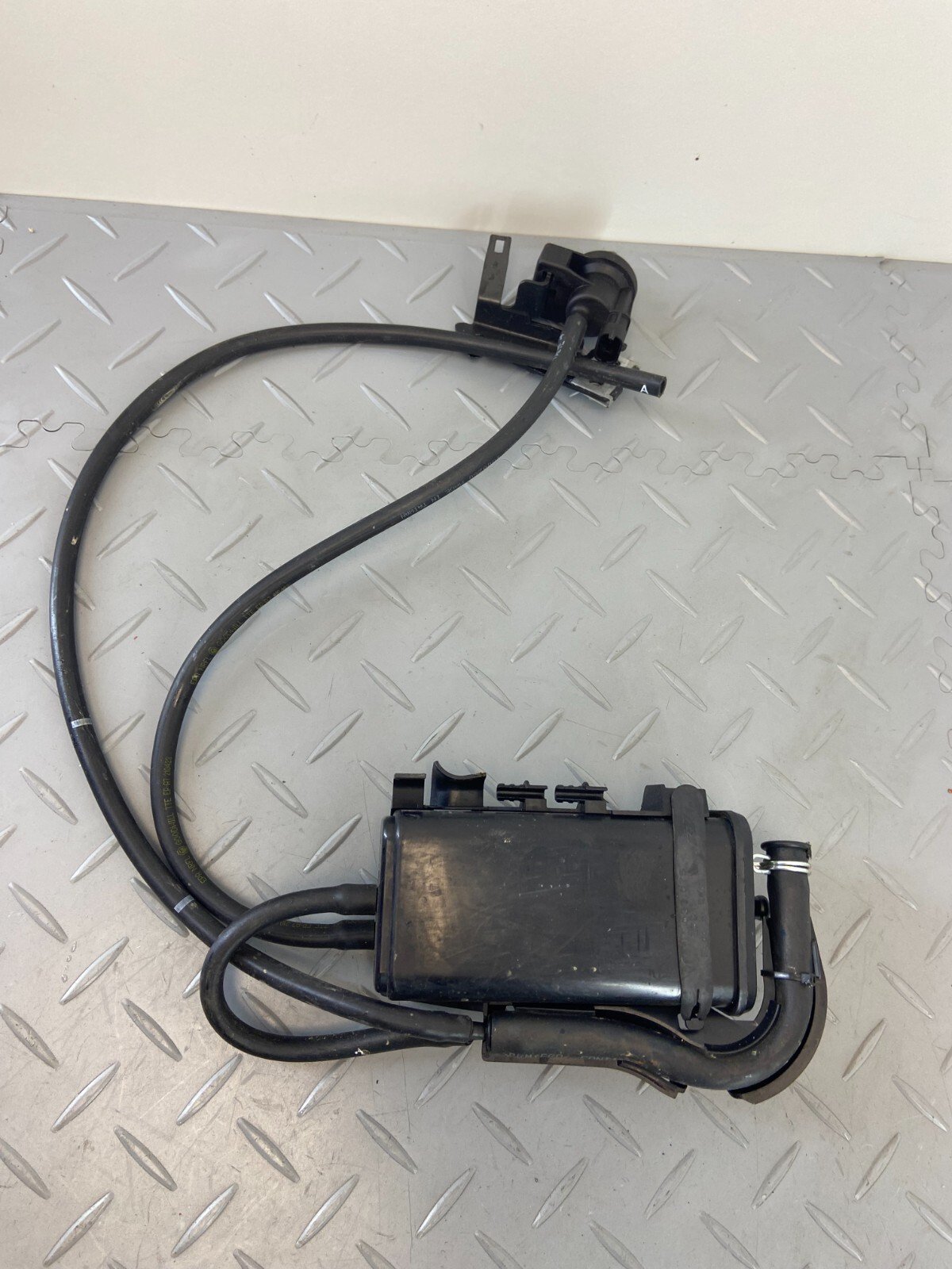 KTM ADVENTURE R 890 2021 CARBON CHARCOAL CANISTER ANTIPOLUTION SYSTEM - Image 2