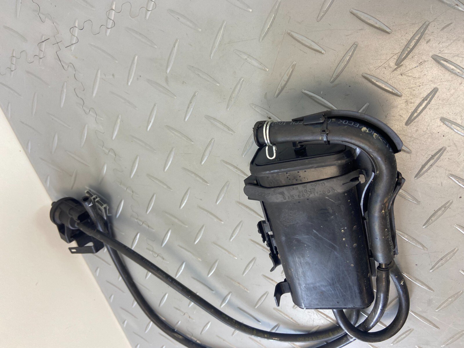 KTM ADVENTURE R 890 2021 CARBON CHARCOAL CANISTER ANTIPOLUTION SYSTEM - Image 4